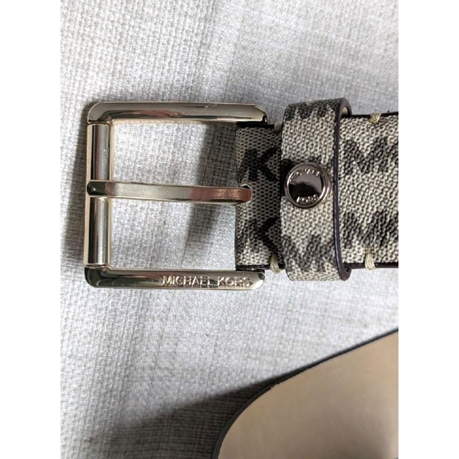 Michael Kors MICHAEL KORS Signature belt 34 tan M Women Belt 34 in Signature Tan Brown 1-5/8" adjustable modern belt Size ONE SIZE - 5 Thumbnail