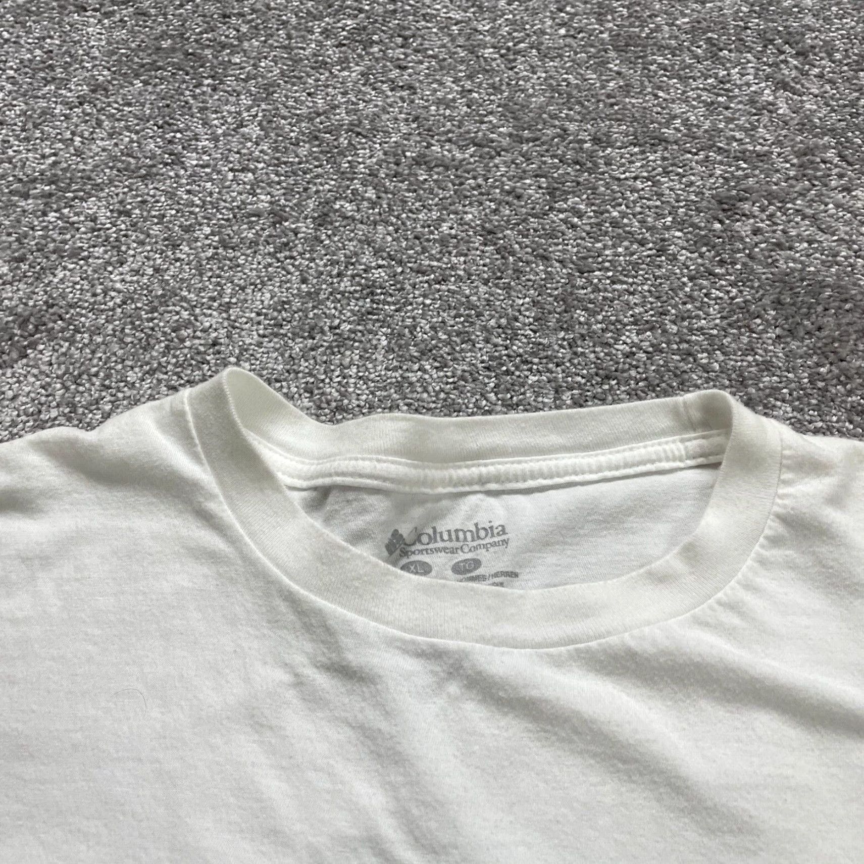 Vintage COLUMBIA Graphic T-Shirt Mens XL White Cotton Crew Neck Short Sleeve Casual Outdoor Size US XL / EU 56 / 4 - 3 Thumbnail