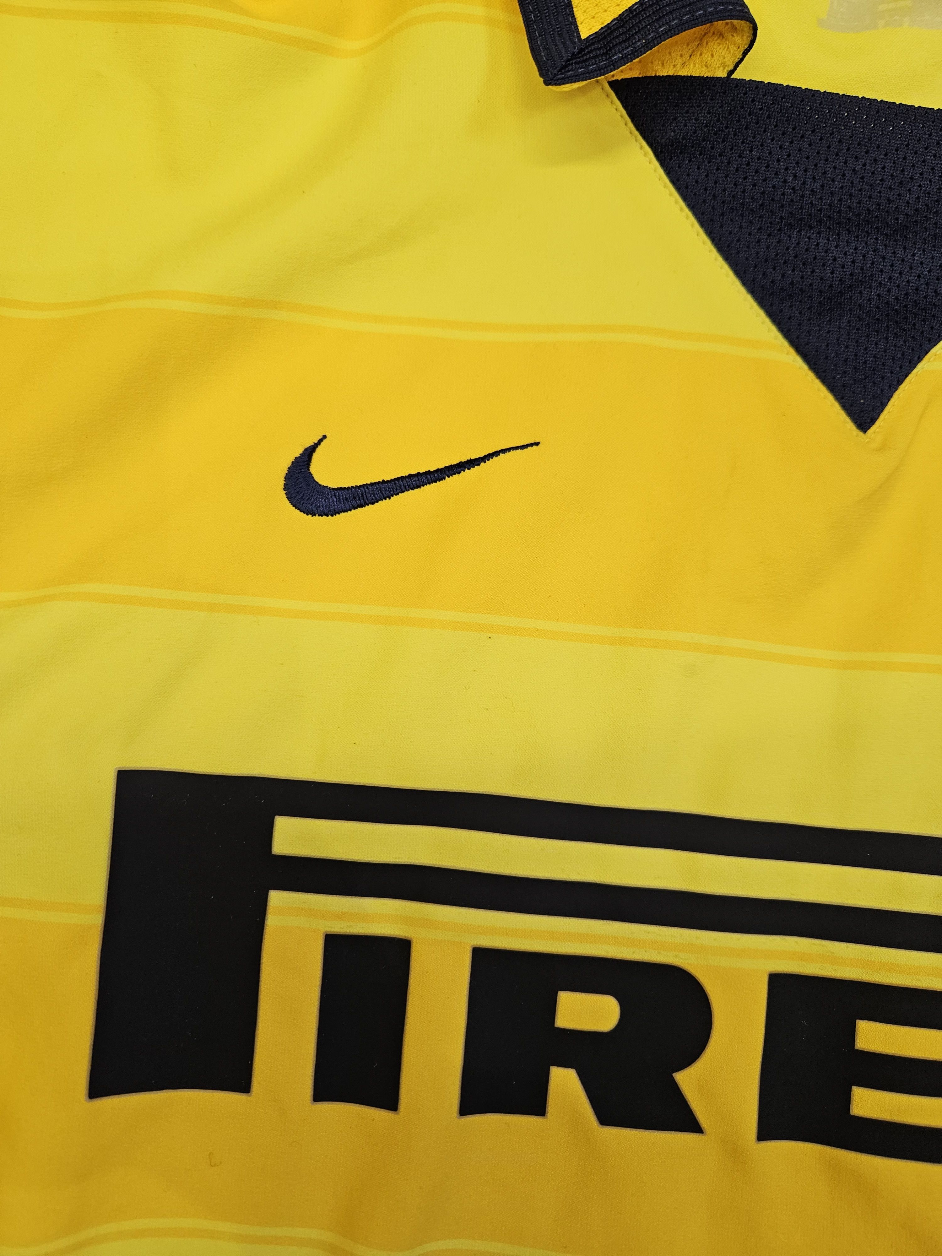 Nike Nike inter 2003 2004 away kit jersey pirelli Size US S / EU 44-46 / 1 - 4 Thumbnail