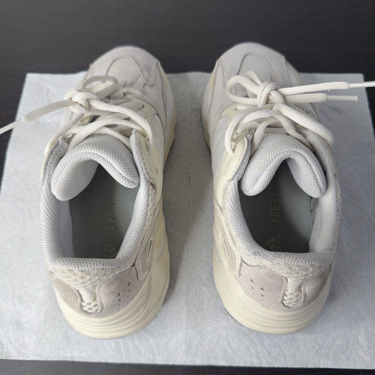 Yeezy YEEZY 700 Size US 7 / IT 37 - 6 Thumbnail