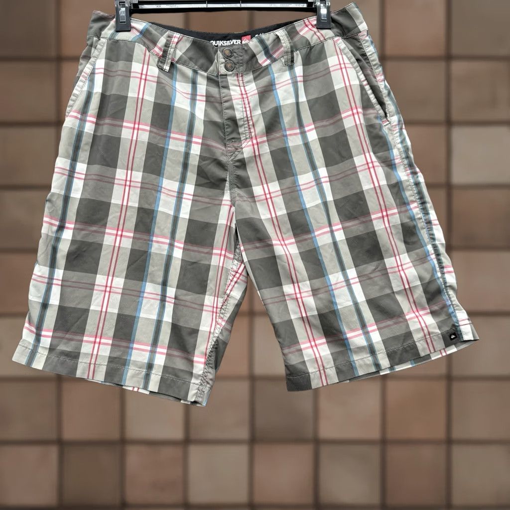 Quiksilver Quiksilver Board Shorts Men 36 Plaid Multicolor Polyester Beach Swimming Weekend Size US 36 / EU 52 - 1 Thumbnail