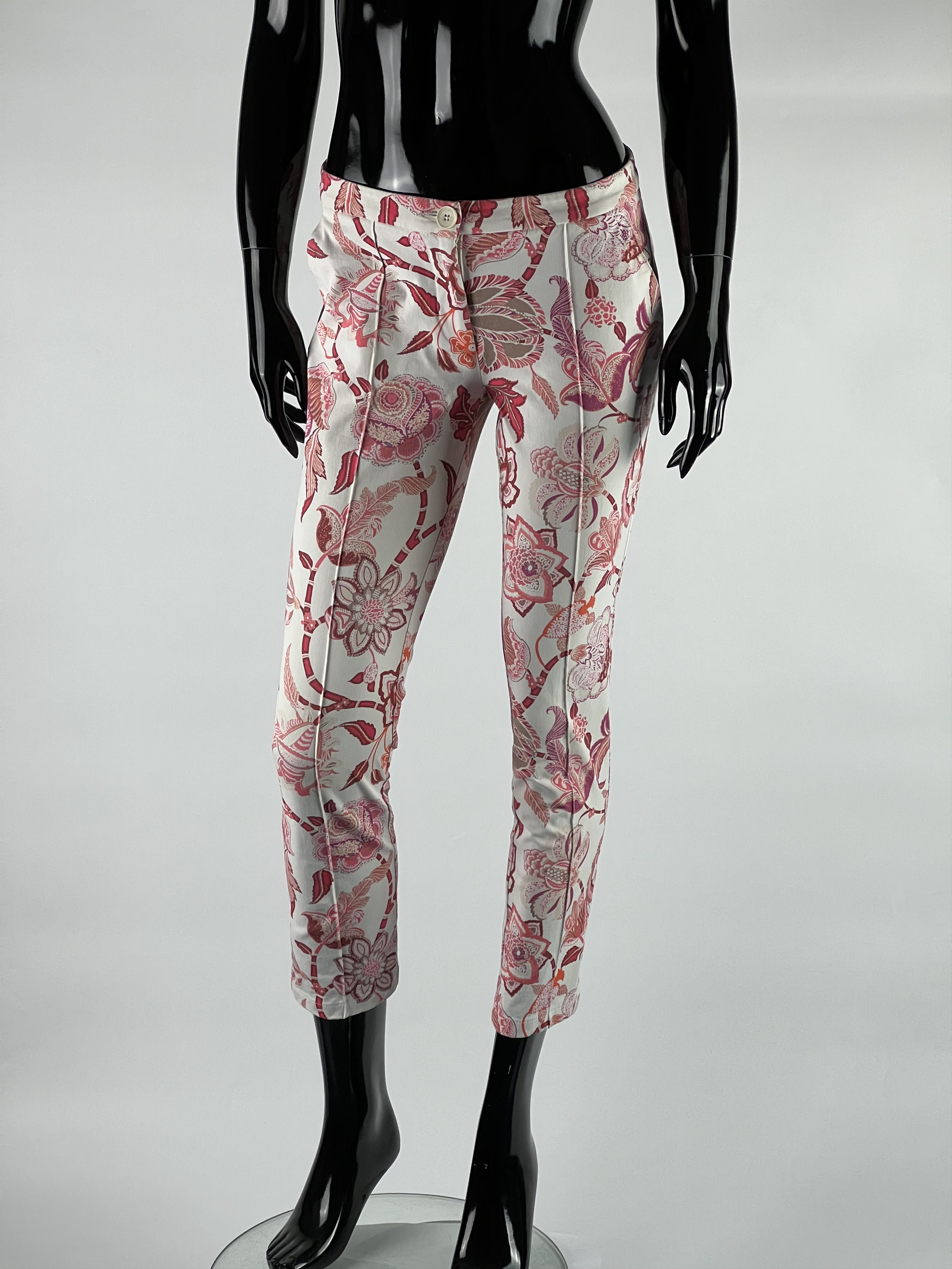 Etro Etro Women's Floral Print Cropped Cotton Pants Size 40 Size 27" / US 4 / IT 40 - 1 Thumbnail