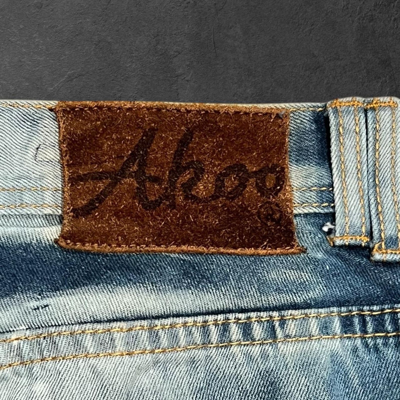AKOO Akoo Distressed Light Wash Denim Jeans w/ Paint Splatter Size US 40 / EU 56 - 2 Thumbnail