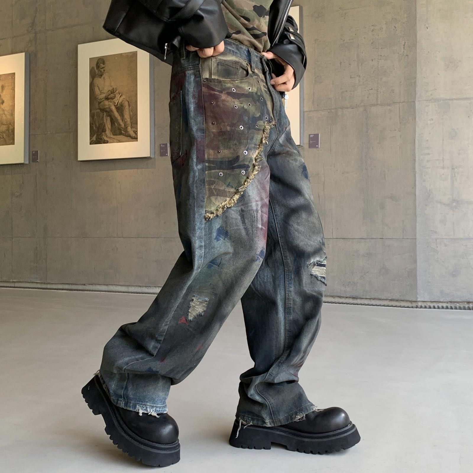 Vintage Black Distressed Baggy Wide Leg Jeans, Artistic Paint Detail Size US 32 / EU 48 - 2 Thumbnail
