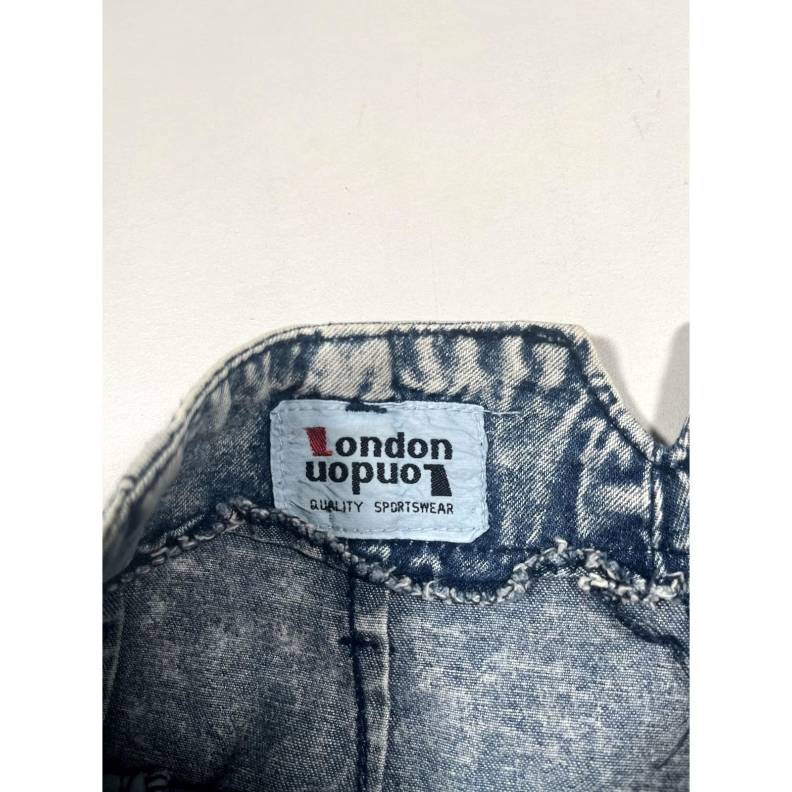 Vintage VINTAGE London Jeans Wide-Leg Juniors 13/14 Acid Wash High Rise Crop Pleated Denim Blue 29 in Pair Womens? Size 34" / US 12 / IT 48 - 4 Thumbnail