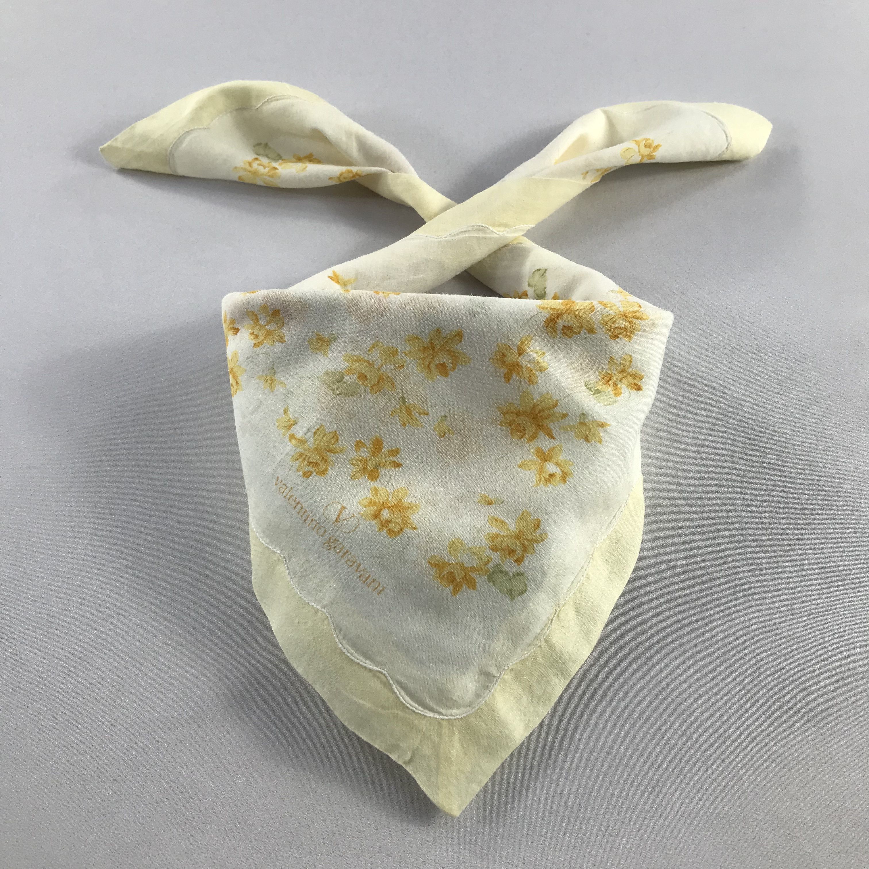 Valentino Valentino Garavani Handkerchief / Bandana / Neckerchief C662 Size ONE SIZE - 1 Thumbnail