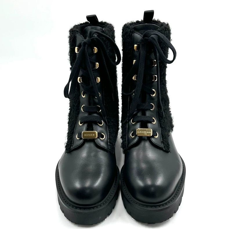 Louis Vuitton Louis Vuitton Lamb wool black large logo Doc Martens boots Size US 7.5 / IT 37.5 - 2 Thumbnail