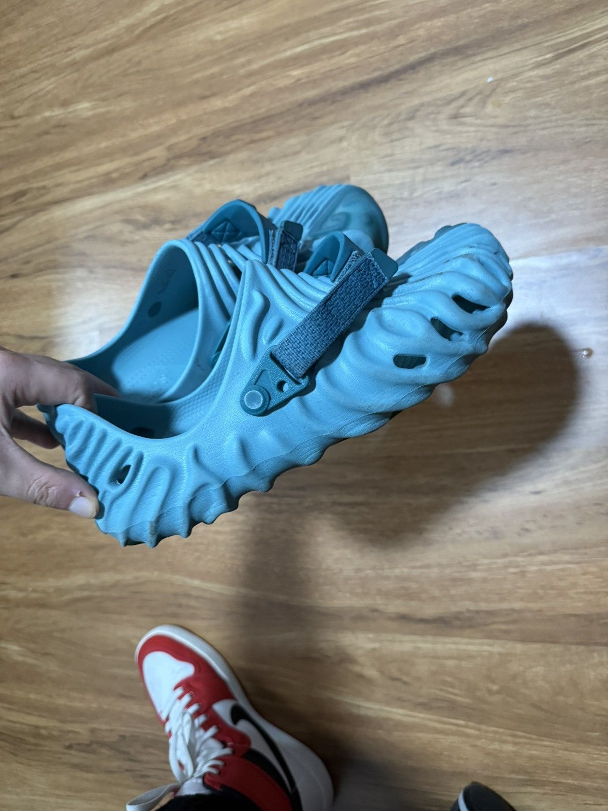 Crocs pollex tide salehe bembury