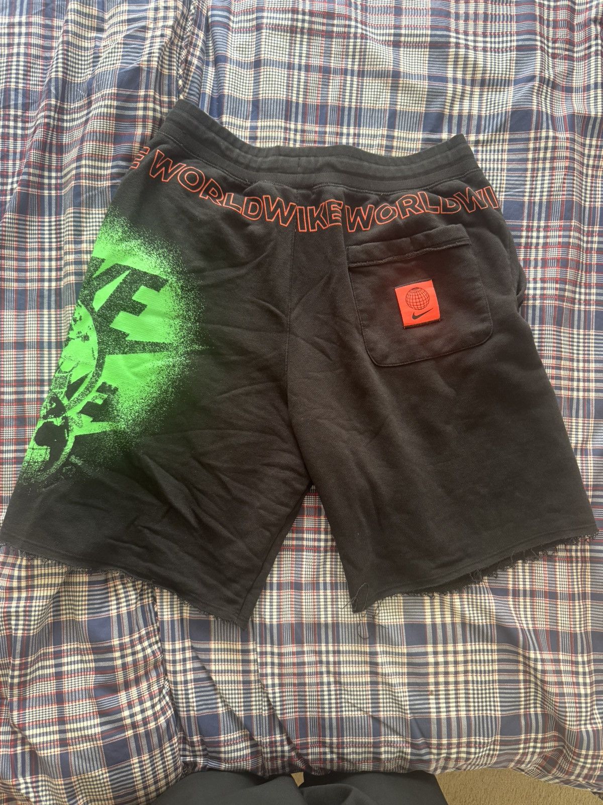 Nike Nike Worldwide Alumni Shorts Size US 31 - 4 Thumbnail