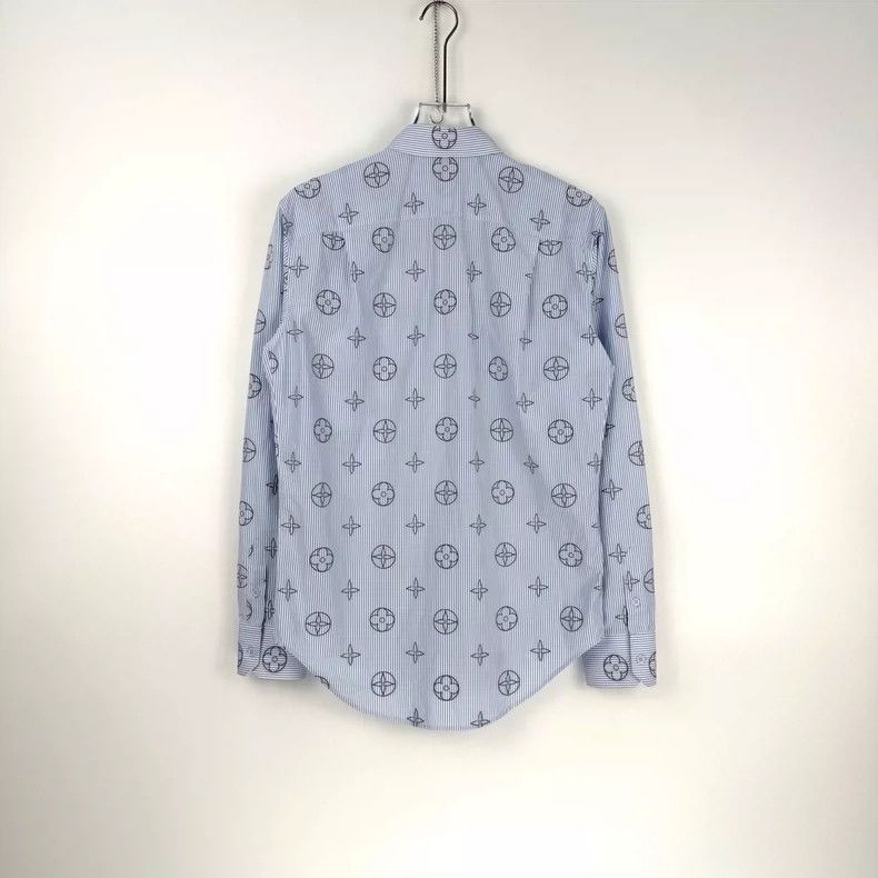 Louis Vuitton Louis Vuitton Blue vertical full logo shirt 2505-Nextarrow Size US XS / EU 42 / 0 - 4 Thumbnail