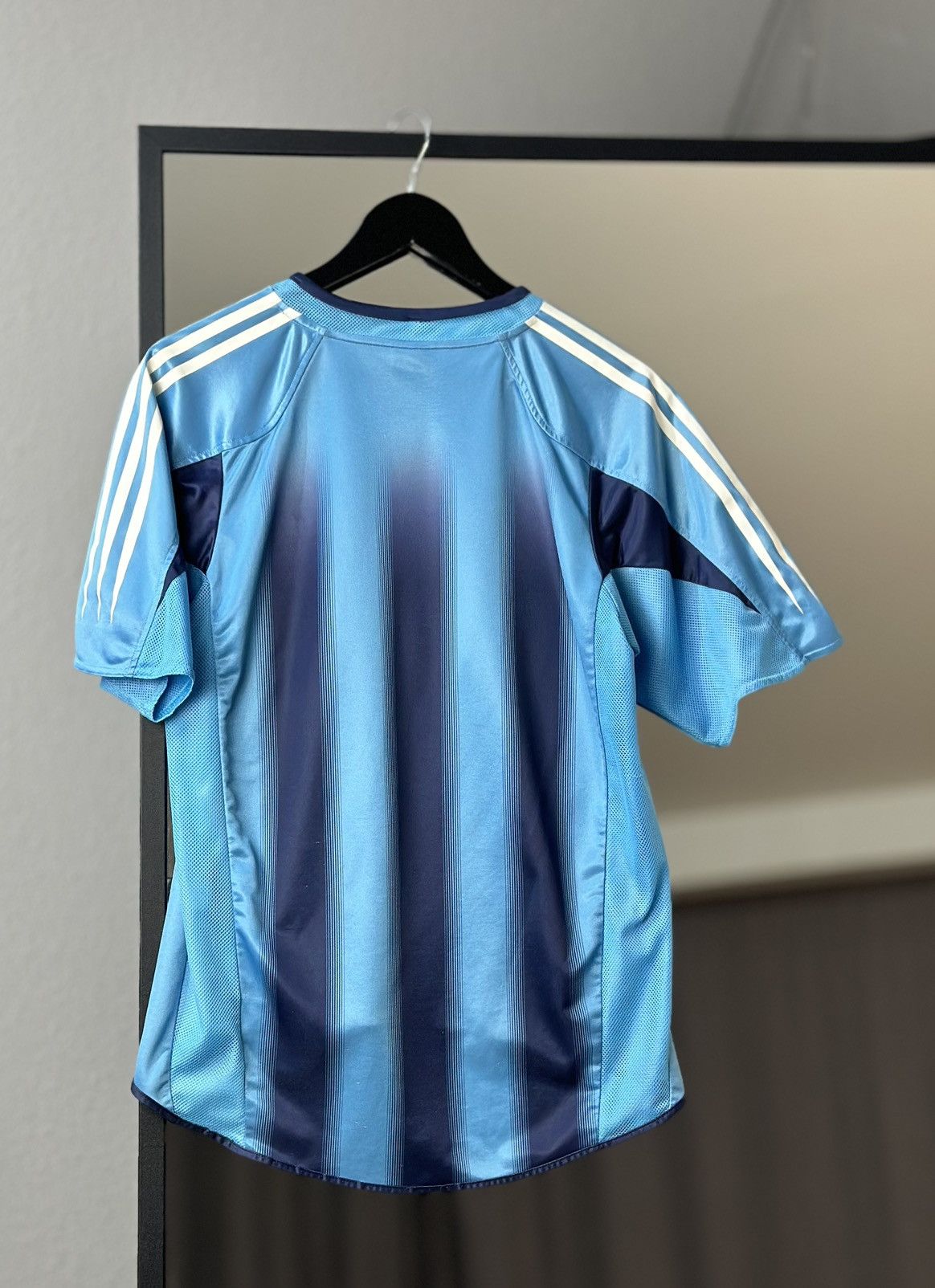 Adidas ADIDAS OLYMPIQUE MARSEILLE 2004/05 AWAY JERSEY MARSYLIA Size US M / EU 48-50 / 2 - 12 Thumbnail