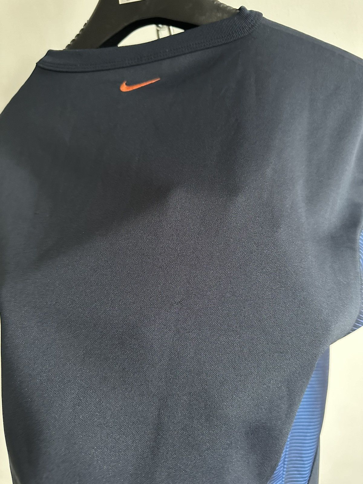 Nike × Vintage VINTAGE Nike Navy Centre-Logo Tee Size US M / EU 48-50 / 2 - 8 Thumbnail