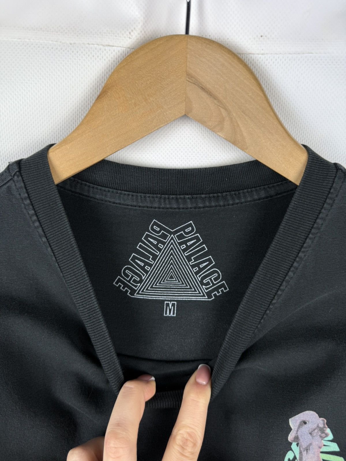Palace Palace Skateboards Rolls P-3 Men’s Big Back Logo T Shirt Size US M / EU 48-50 / 2 - 17 Thumbnail