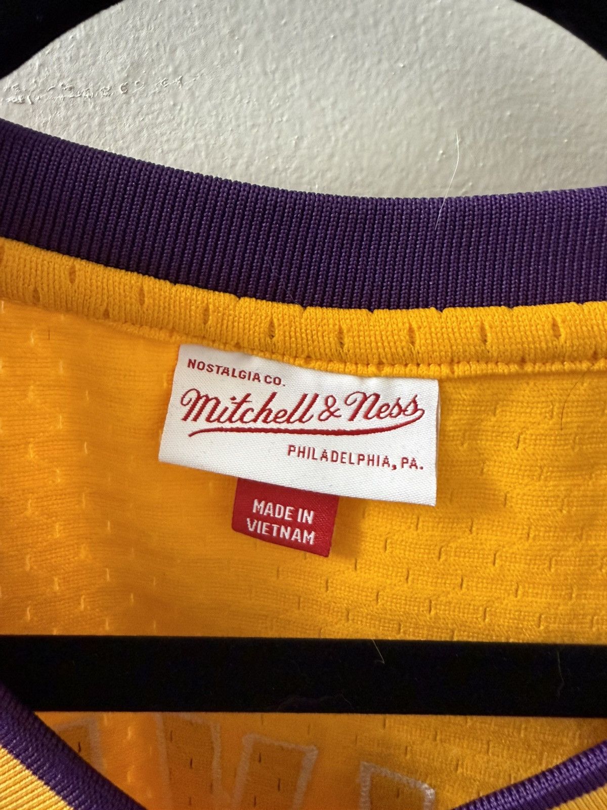 Playboi Carti NBA PLAYBOI CARTI X M&N JERSEY LOS ANGELES LAKERS 1999 Size US L / EU 52-54 / 3 - 3 Thumbnail