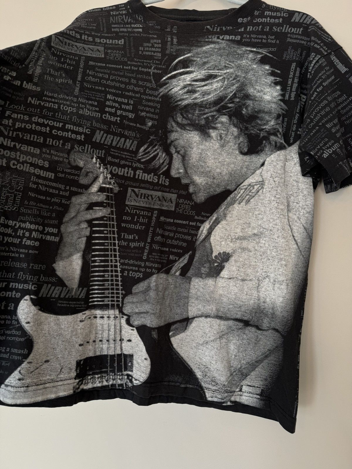 Nirvana Nirvana Kurt Cobain over print 90s 80 t shirt vintage Size US L / EU 52-54 / 3 - 3 Thumbnail