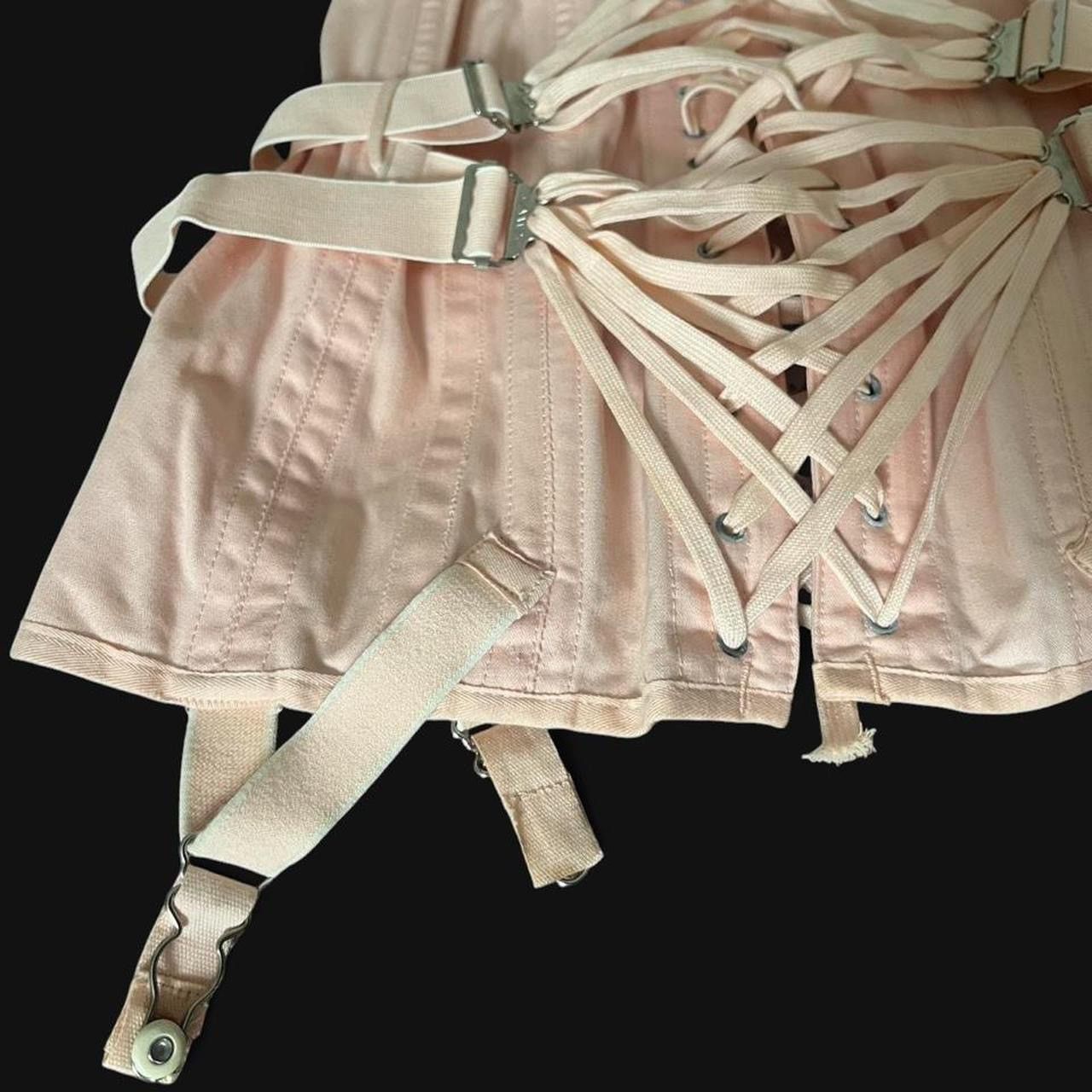 Vintage TRUE VINTAGE • RARE 1940s CAMP BABY PINK SPIDERWEB CORSET Size ONE SIZE - 3 Thumbnail
