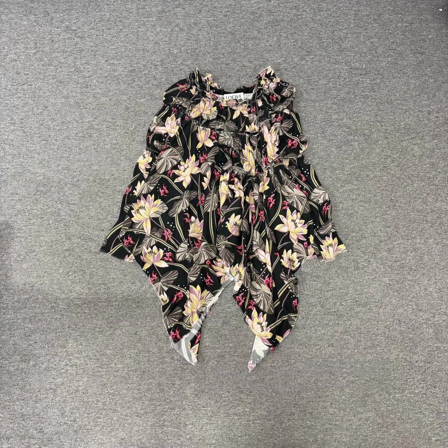 Loewe Loewe Irregular Hem Printed Dress. Size XXS / US 00 / IT 34 - 1 Thumbnail