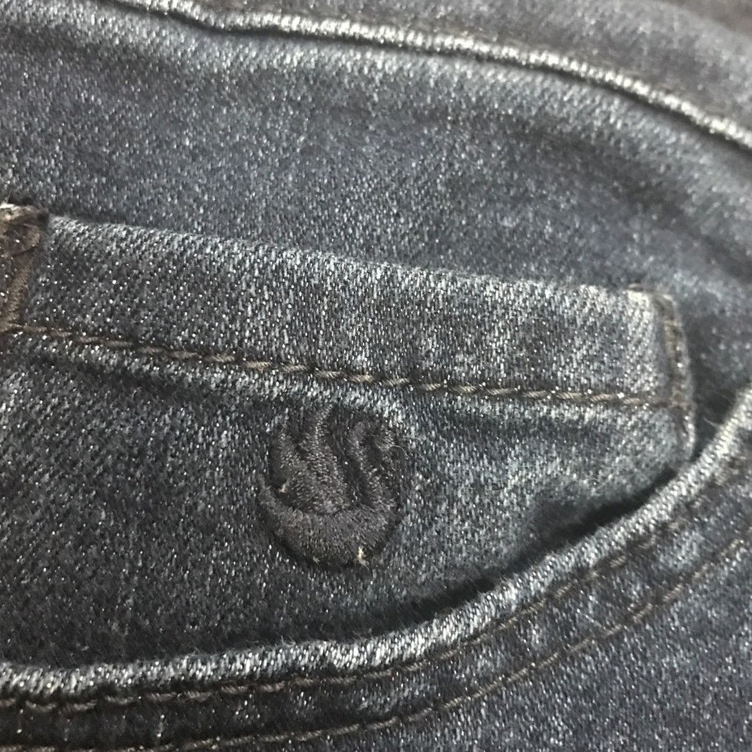 Gloria Vanderbilt Gloria Vanderbilt Amanda Black Denim High-Rise Jean 18W Size 40" / US 18 - 8 Thumbnail