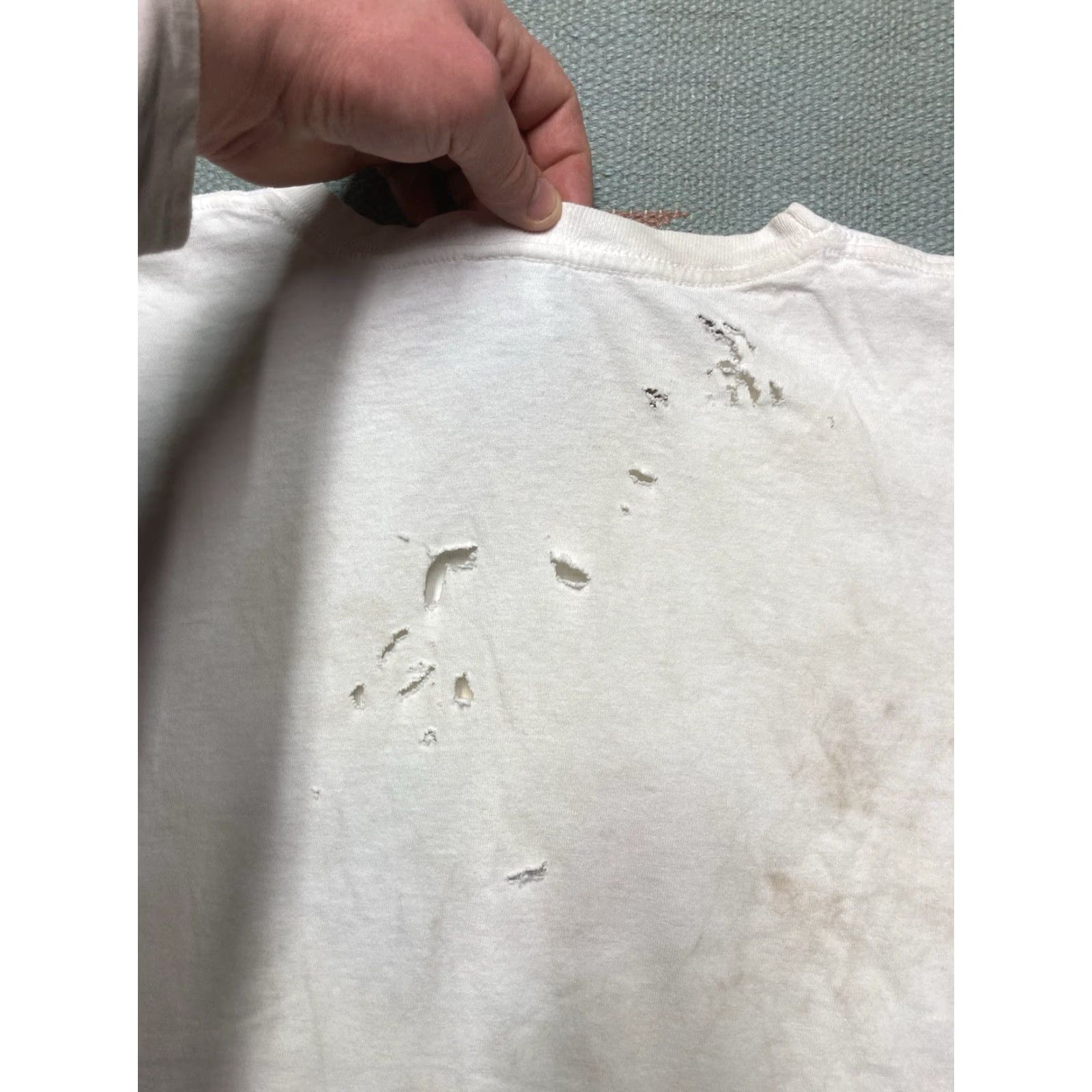 Vintage VINTAGE 90s Columbia T-Shirt Logo Hiking Outdoor Distressed Boxy XL Mens White Size US XL / EU 56 / 4 - 7 Thumbnail