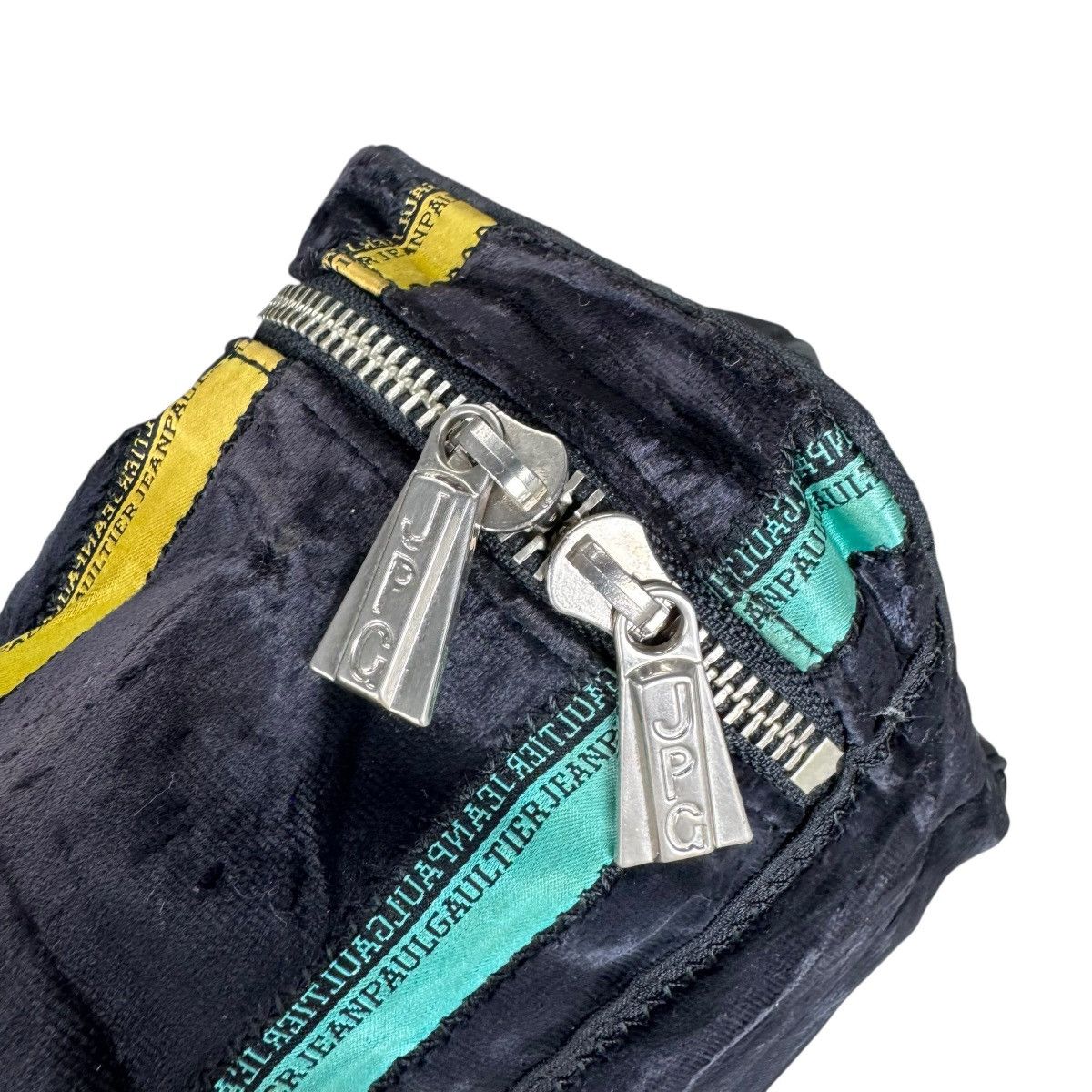 Jean Paul Gaultier 🔥JEAN PAUL GAULTIER FRAGILE VELVET COSMETIC MINI BAG Size ONE SIZE - 5 Thumbnail
