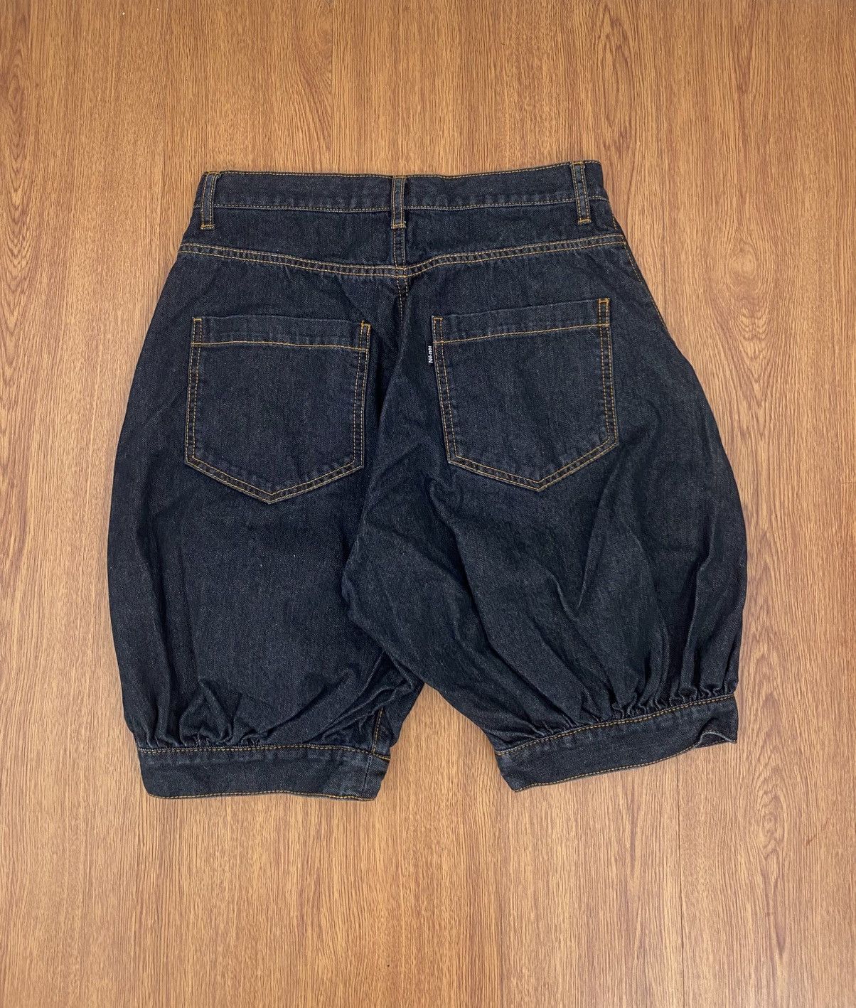 Ne-Net Ne-net by issey miyake baloon short pants Size US 30 / EU 46 - 2 Thumbnail