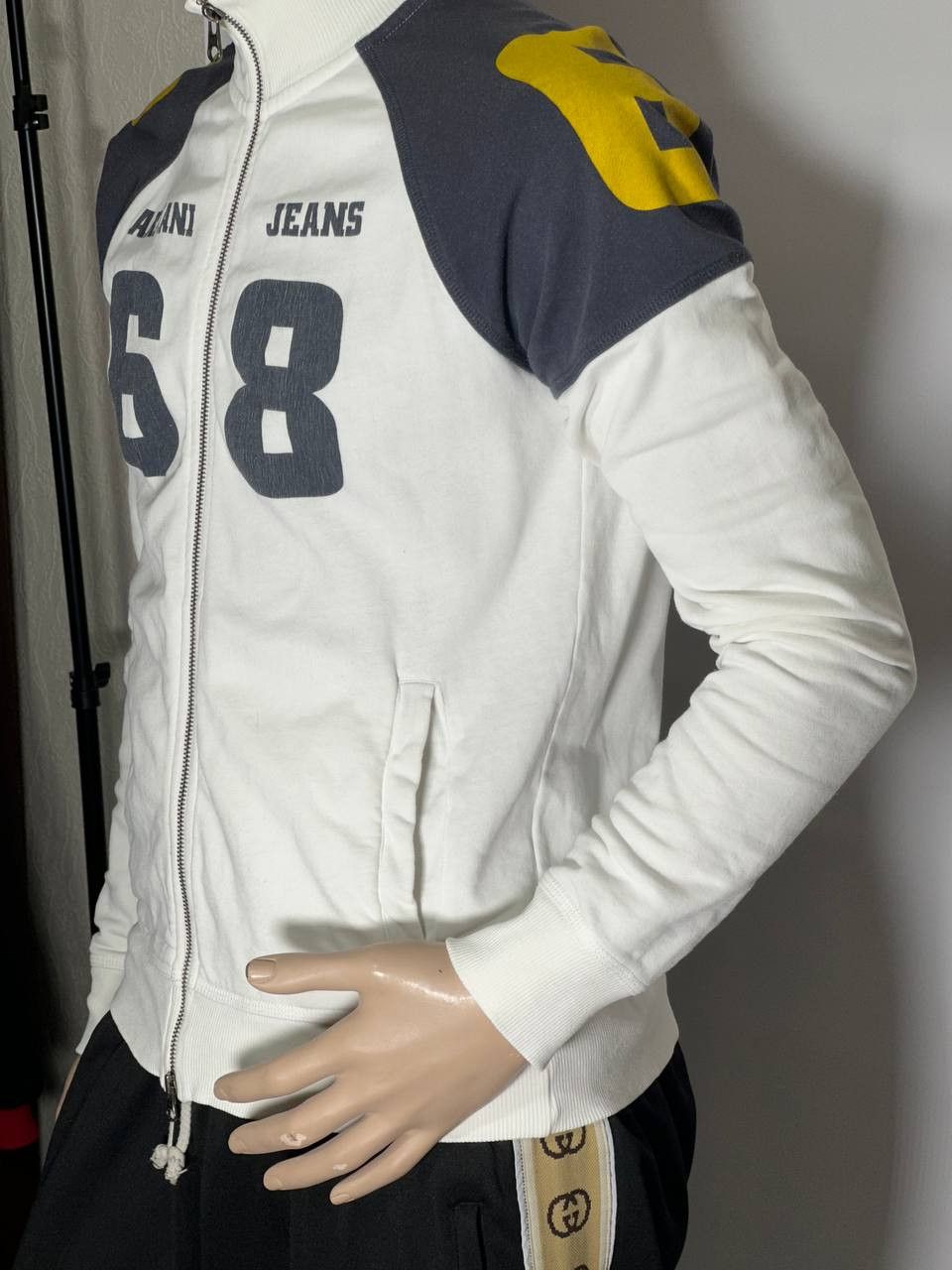 Armani Men's white sports jacket of the Armani jeans brand, size M Size US M / EU 48-50 / 2 - 3 Thumbnail