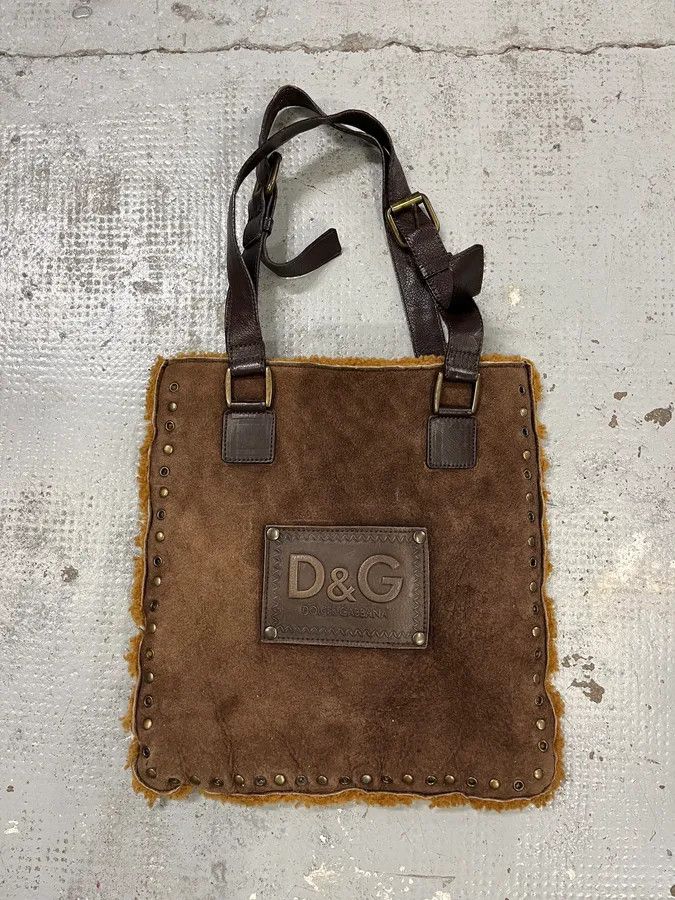 Dolce & Gabbana 2000s Dolce & Gabbana Studded Brown Shearling Leather Handle Bag Size ONE SIZE - 1 Thumbnail