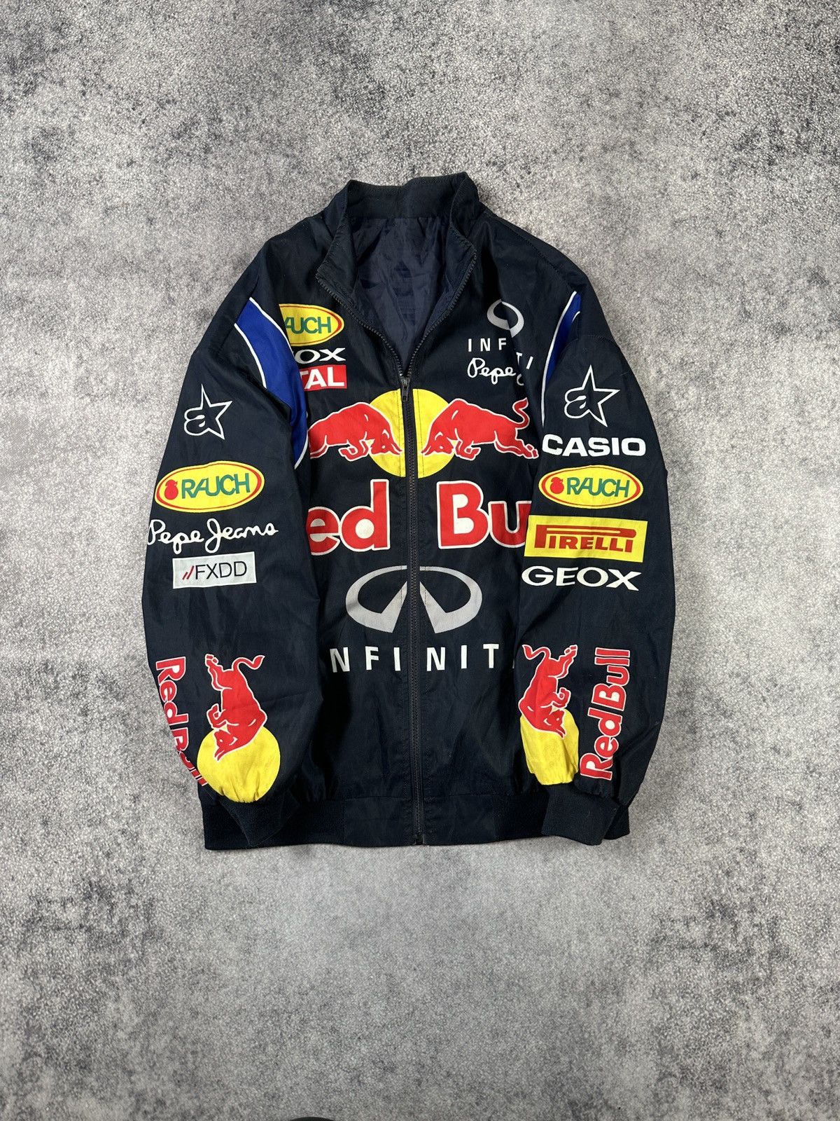 Red Bull Red Bull Pepe Jeans Logo Racing Jacket Formula 1 F-1 Rare L Size US L / EU 52-54 / 3 - 2 Thumbnail