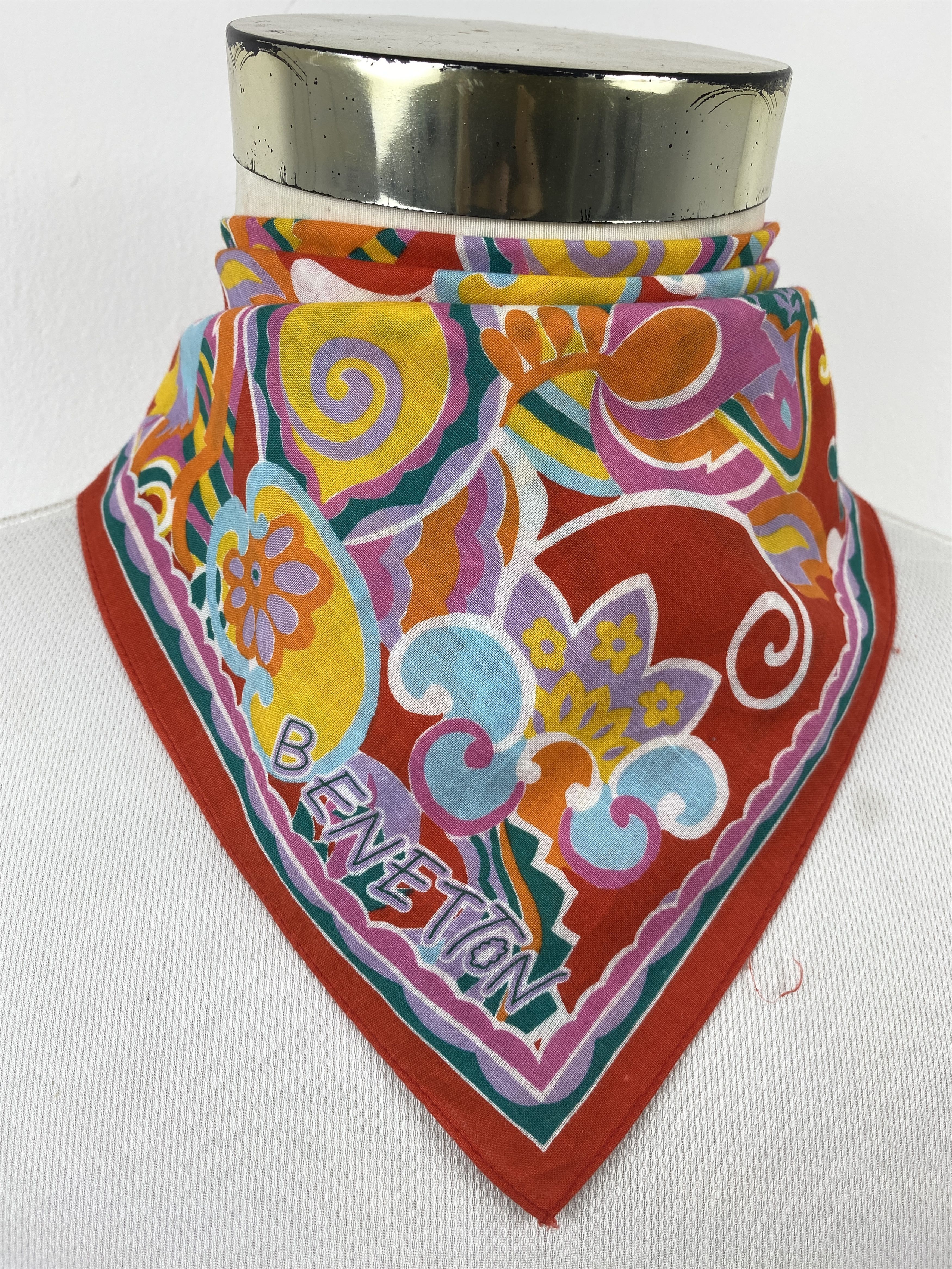 United Colors Of Benetton United Colors Of Benetton Handkerchief / Neckerchief KT0253 Size ONE SIZE - 2 Thumbnail