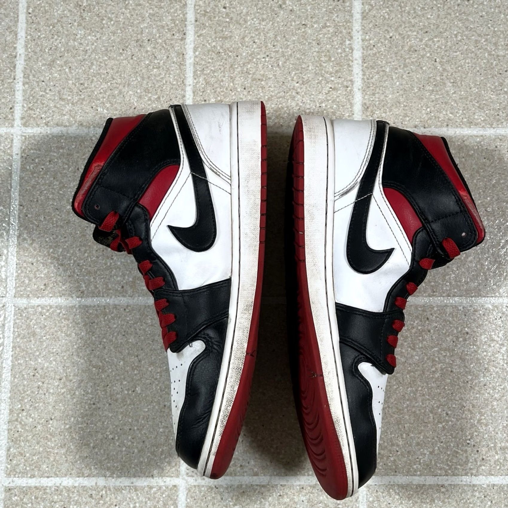 Jordan Brand Jordan Air Jordan 1 Mid DQ8426-106 Gym Red Black White Leather Mens 10.5 Size US 11 / EU 44 - 8 Thumbnail