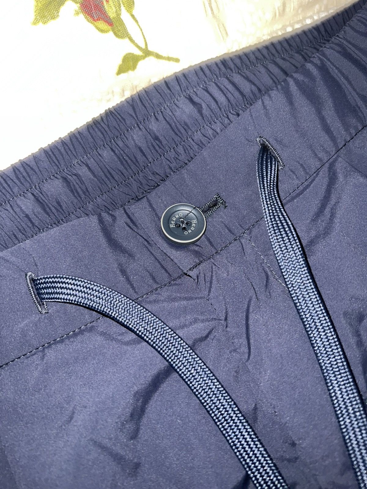 Herno RESORT TROUSERS IN LIGHT NYLON STRETCH Size US 32 / EU 48 - 8 Thumbnail