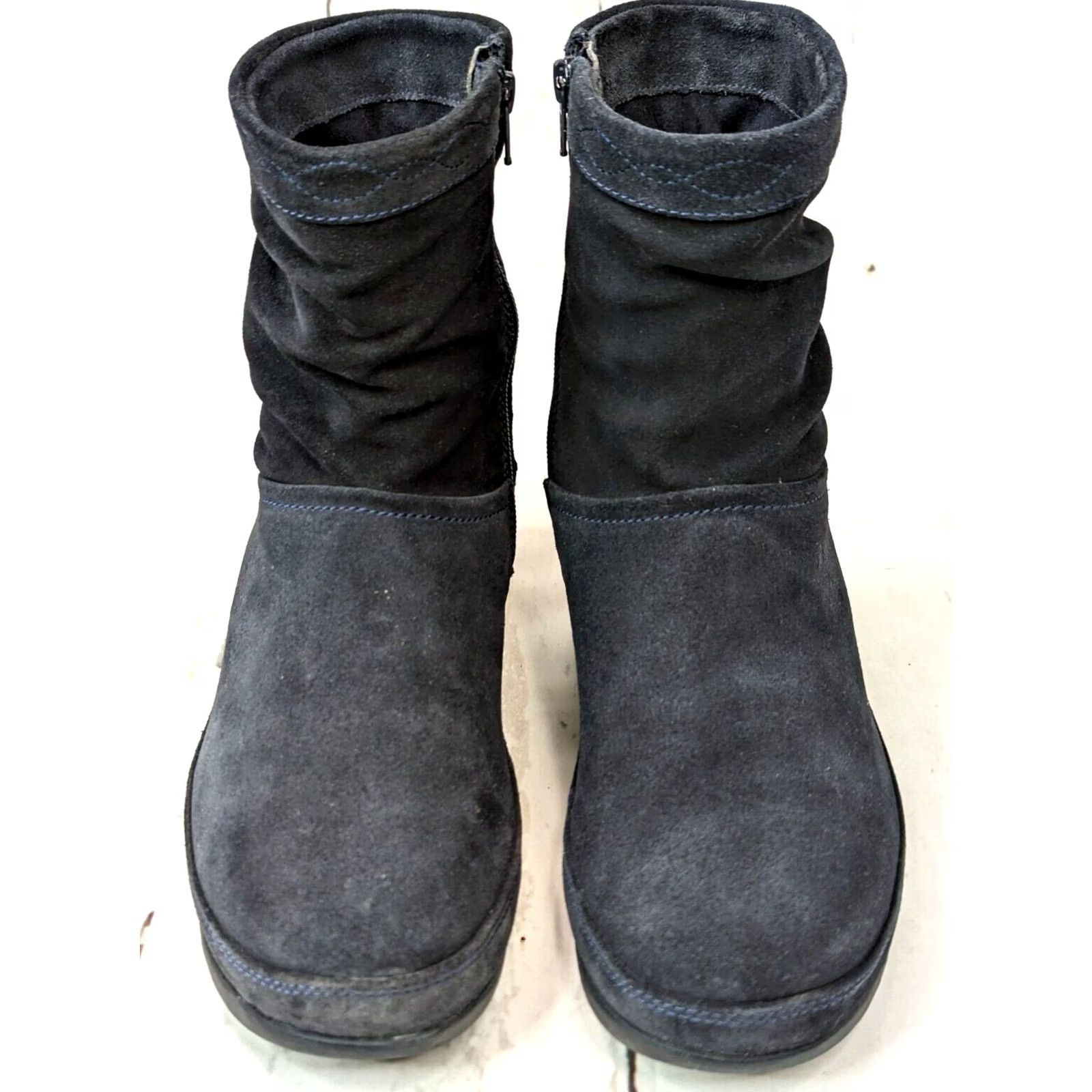 Vintage FitFlop Suede Ankle Booties Womens 7 Navy Wobble Board Zip Comfort Boot 468-097 Size US 7 / IT 37 - 3 Thumbnail