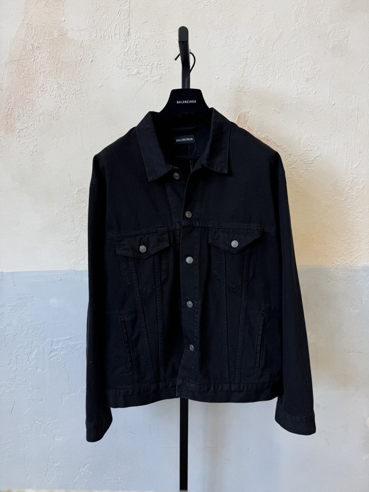 Balenciaga AW19 NEW GAS FUEL BLACK TRUCKER GAUGE DENIM JACKET Size US L / EU 52-54 / 3 - 2 Thumbnail