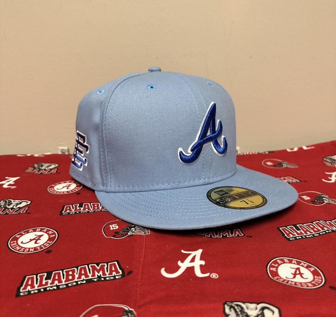Eric Emanuel × New Era Eric Emanuel x New Era Atlanta Braves fitted hat 7 7/8 Size ONE SIZE - 1 Thumbnail
