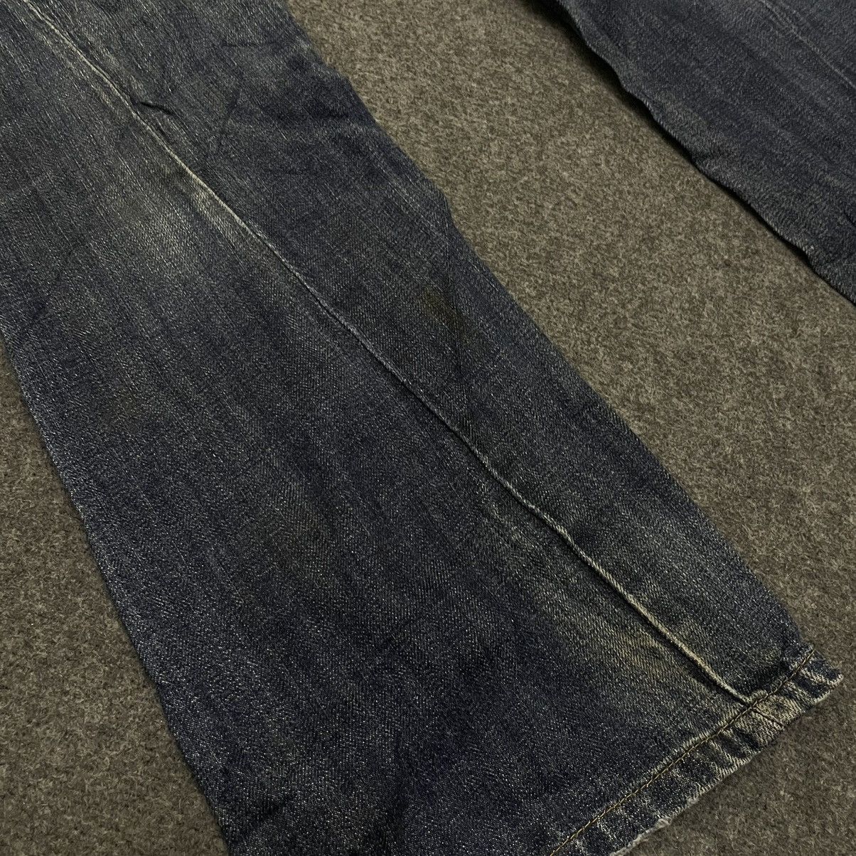 Lee × Vintage Vintage Union Made by Lee Crazy Fades Flare Jeans Size US 29 - 3 Thumbnail