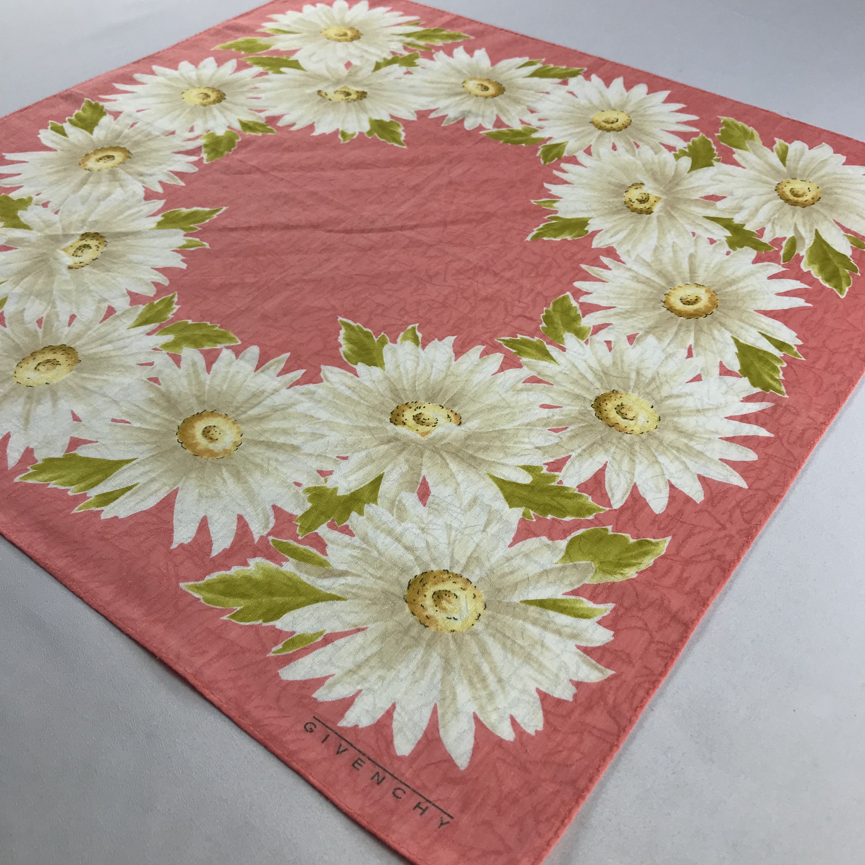 Givenchy GiVENchy Handkerchief / Bandana / Neckerchief C805 Size ONE SIZE - 4 Thumbnail