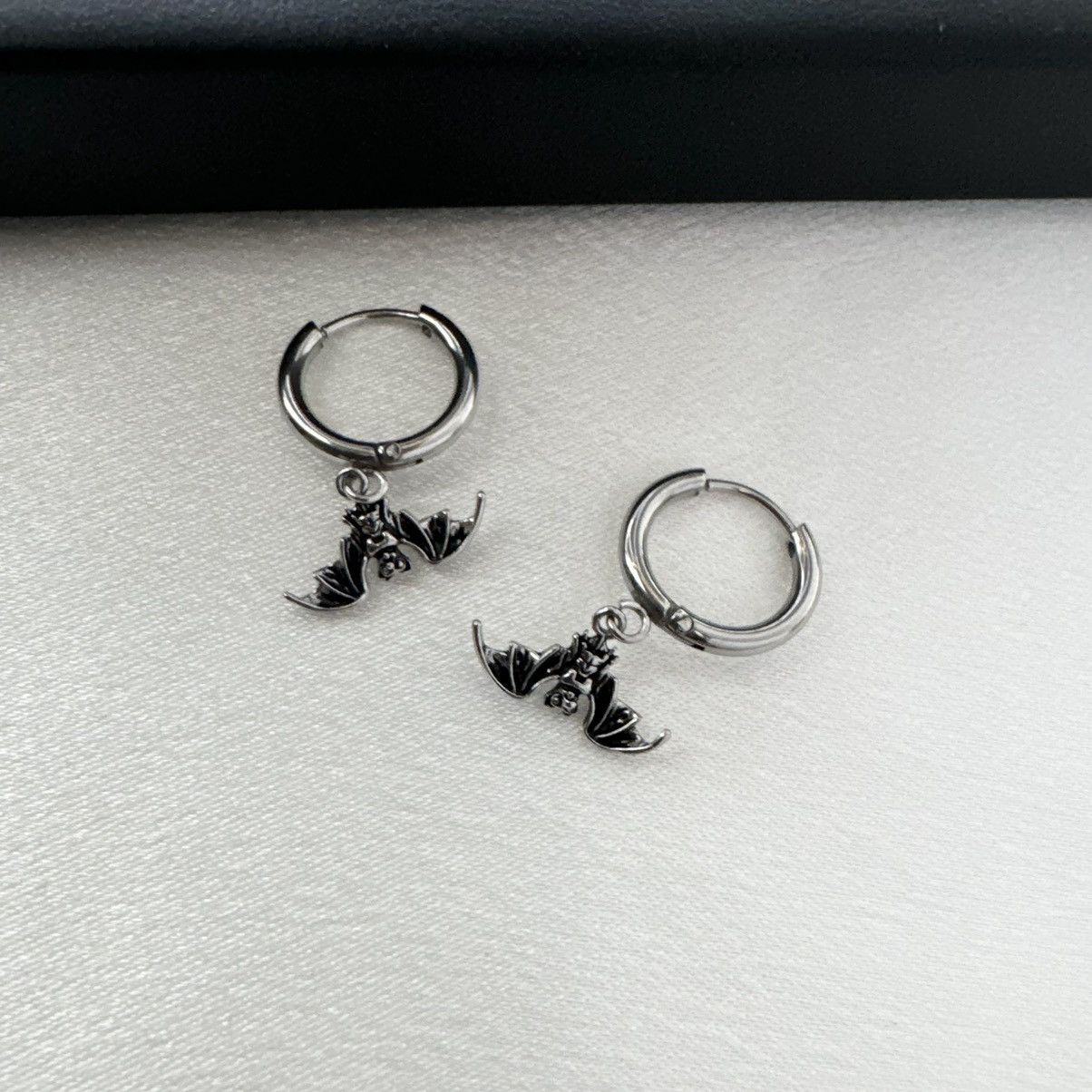 Other Bat Dangle Drop Earrings for Men Women,Hip Hop Unisex Style Size ONE SIZE - 2 Thumbnail