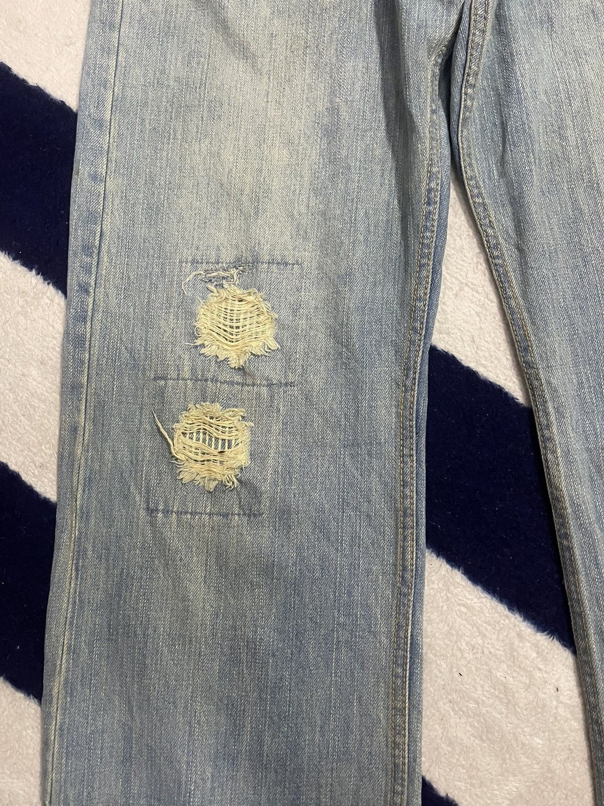 Japanese Brand Rovertry Distressed Jeans (14) Size US 32 / EU 48 - 15 Thumbnail