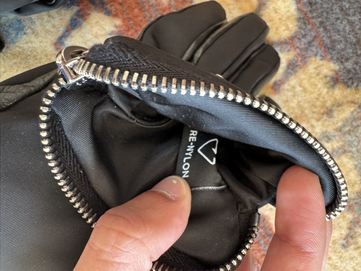 Prada Nylon and Leather Prada Gloves Size ONE SIZE - 8 Thumbnail