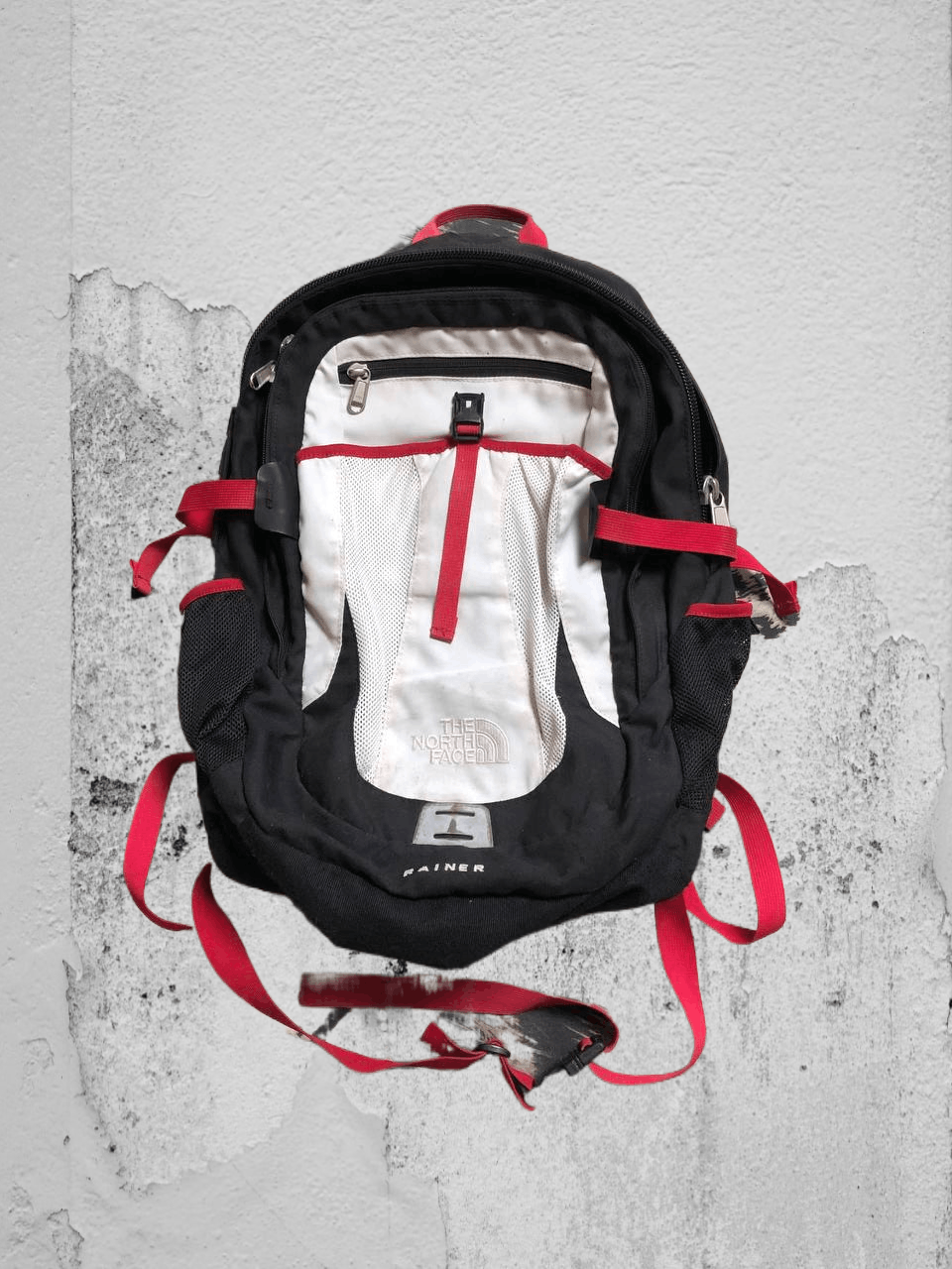 The North Face The North Face Rainer Limited Edition White Black Red Pack Size ONE SIZE - 1 Thumbnail