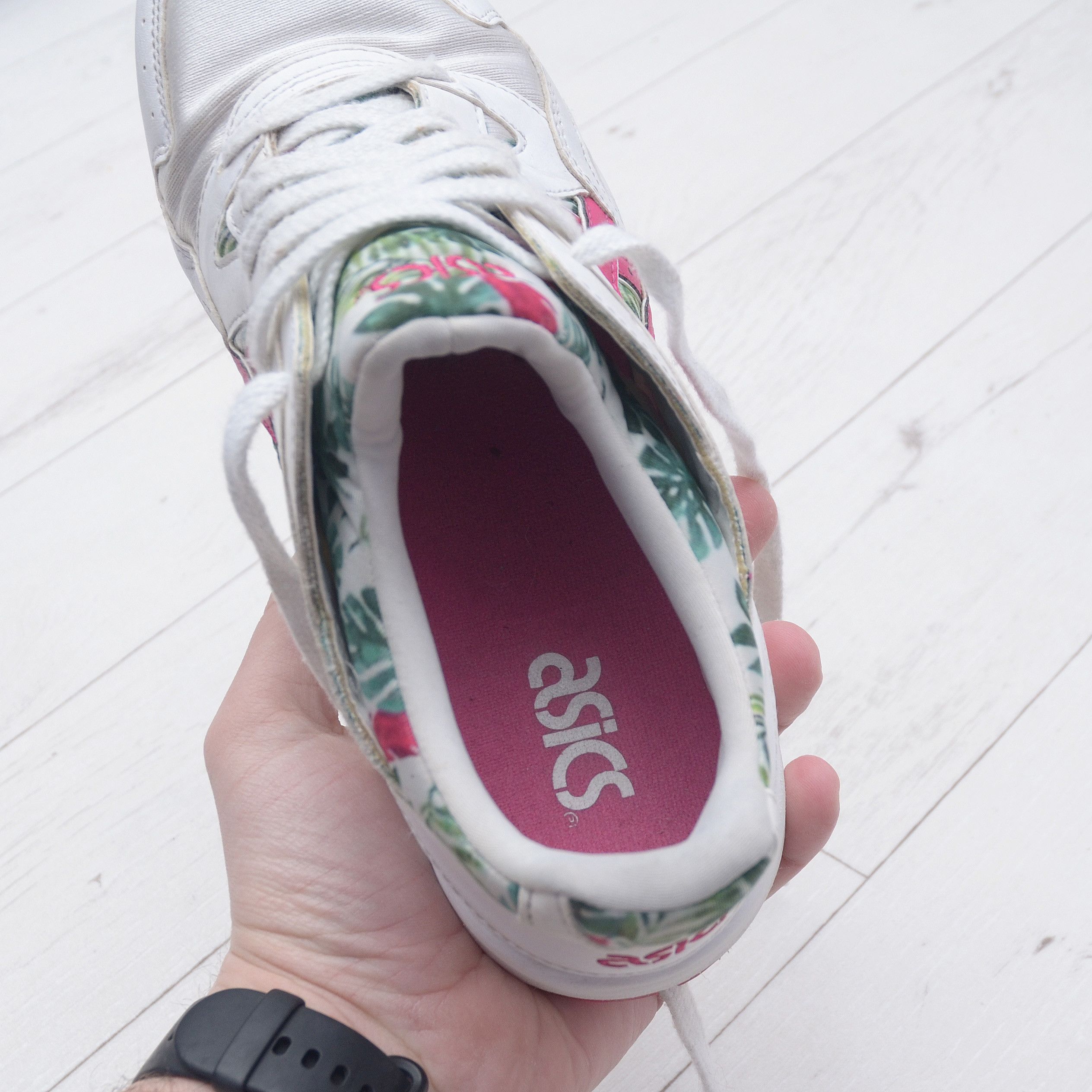 Asics Asics Gel Lyte 5 Women's Sneakers White Flowers Print sz 38 Size US 5.5 / IT 35.5 - 8 Thumbnail
