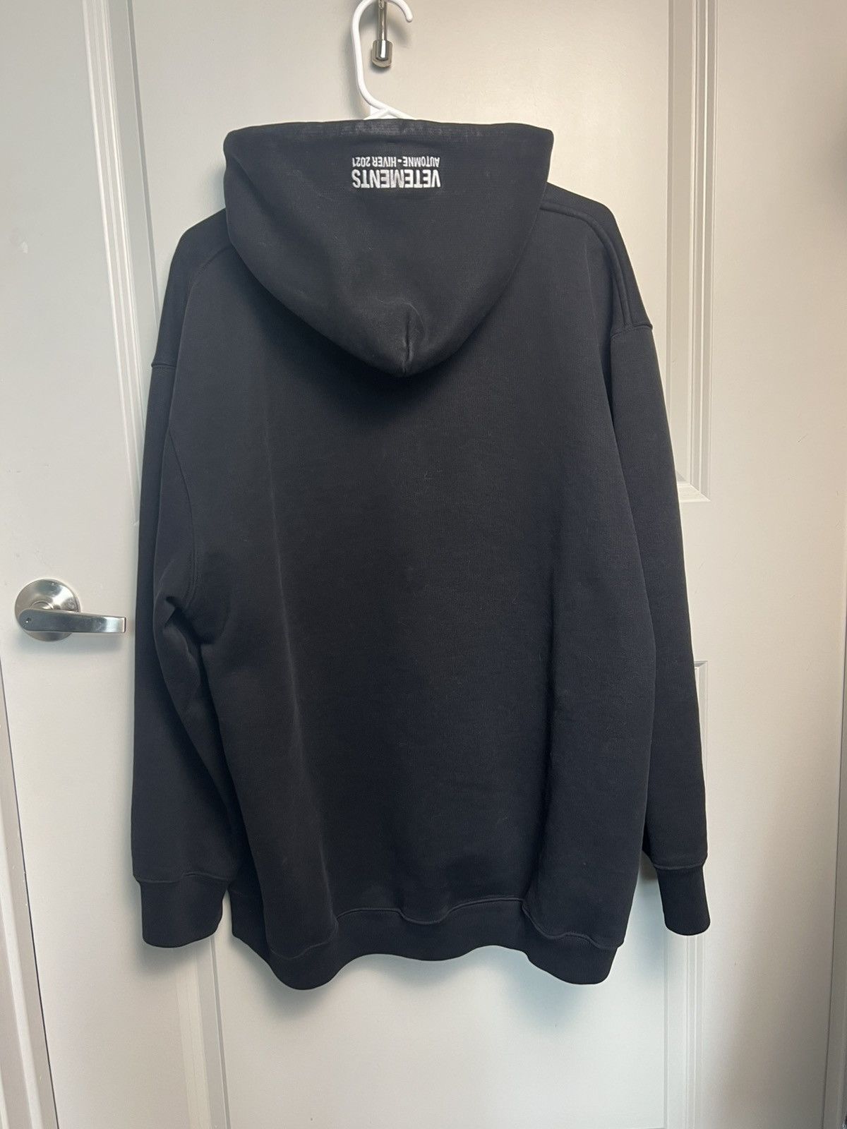 Vetements AW20 Vetements Antwerpen “Screwed” Hoodie Size US XL / EU 56 / 4 - 2 Thumbnail