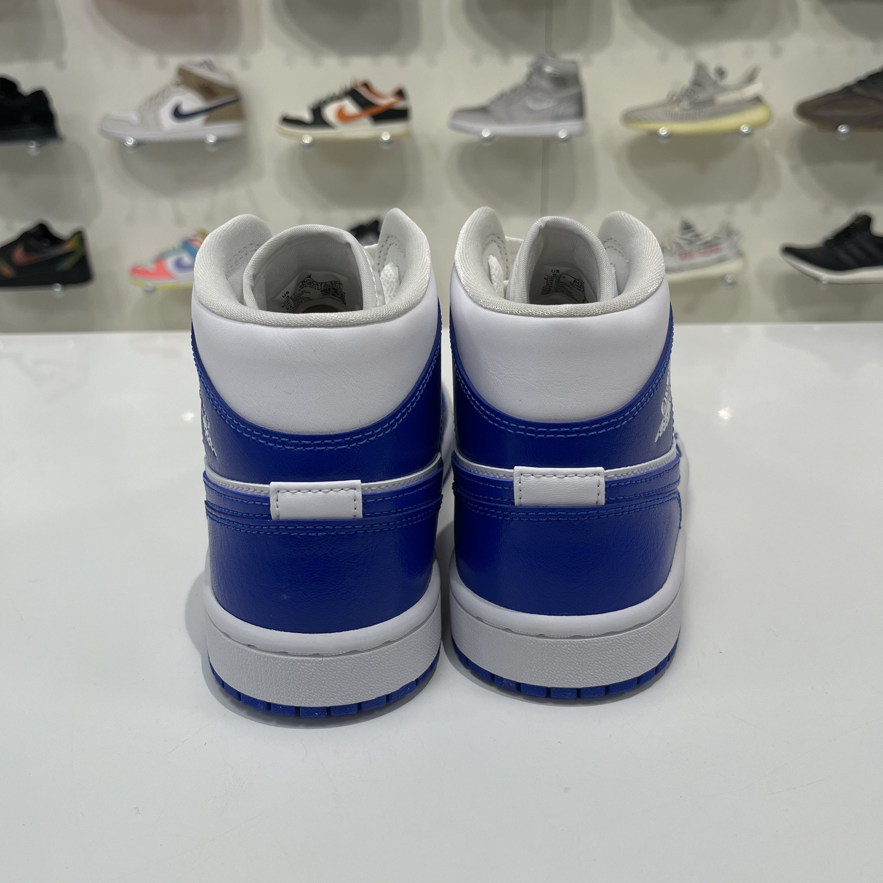 Nike Air Jordan 1 Mid Kentucky Blue (W) Size US 9 / IT 39 - 3 Thumbnail