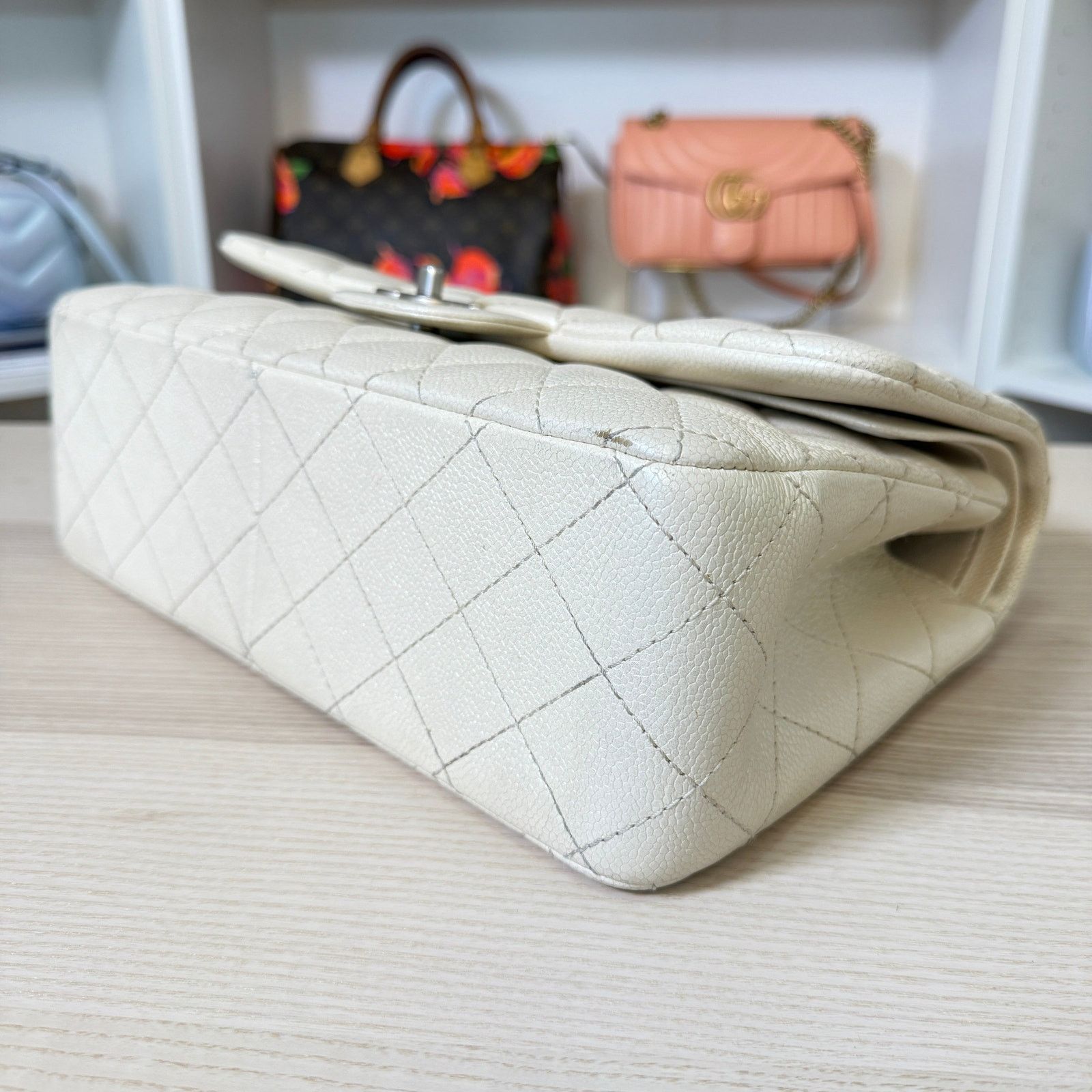 Chanel Chanel Pearly Caviar Quilted Jumbo Double Flap Dark White Size ONE SIZE - 8 Thumbnail