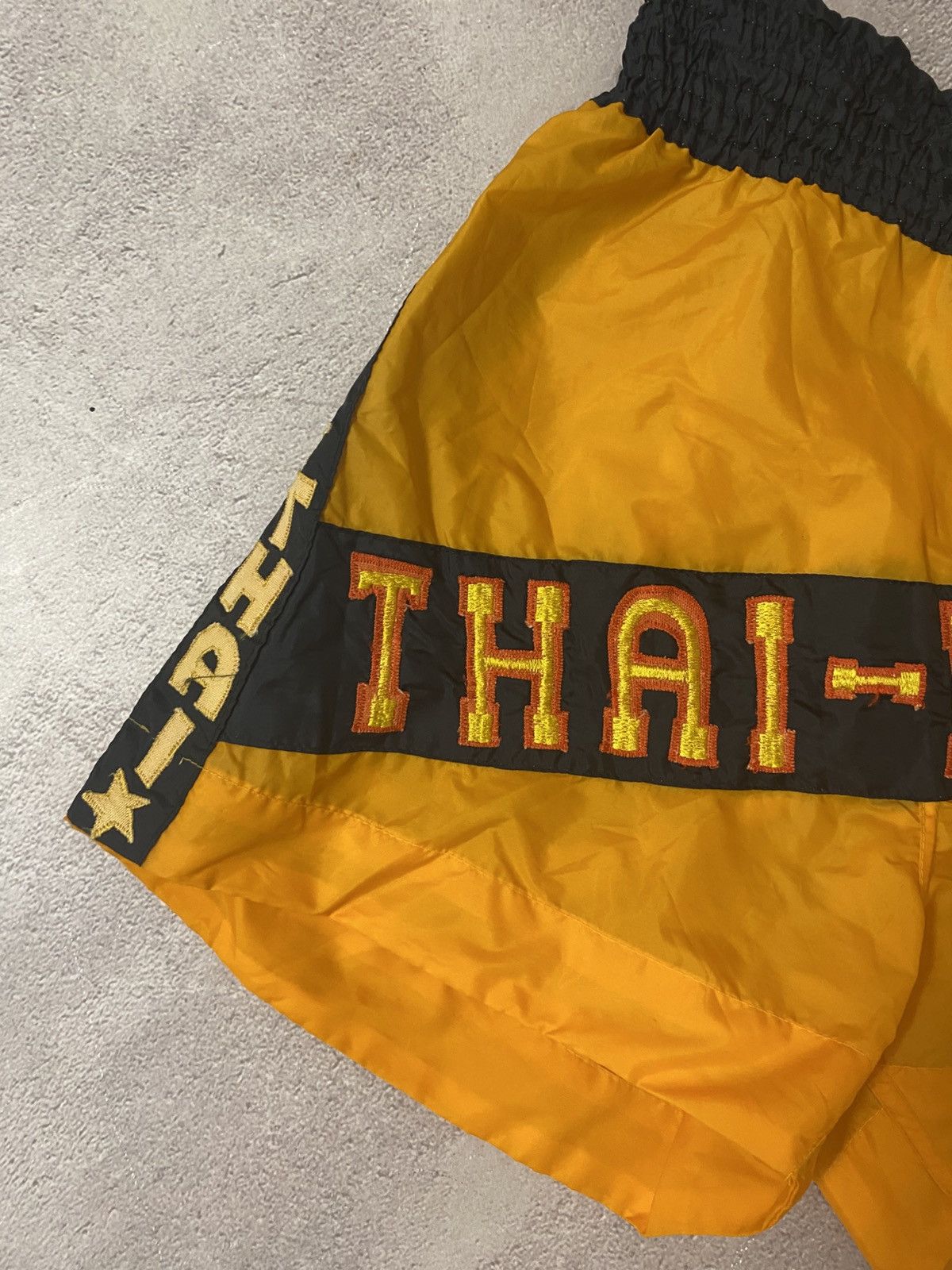 Vintage Muay Thai sportswear kick boxing vintage shorts jersey Size US 32 / EU 48 - 3 Thumbnail