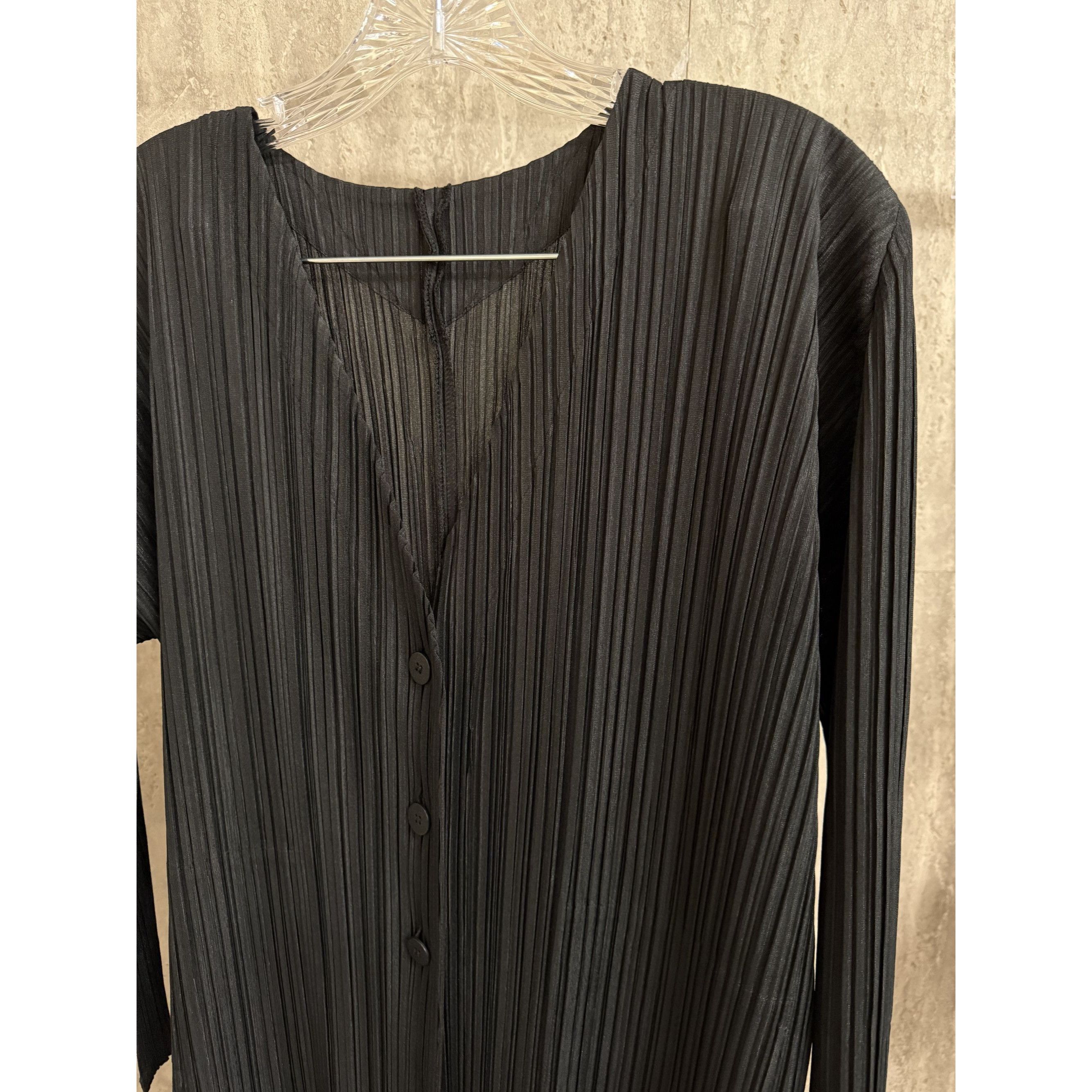 Issey Miyake Pleats Please Issey Miyake Black Long-Sleeve Button-Front Pl Size M / US 6-8 / IT 42-44 - 3 Thumbnail