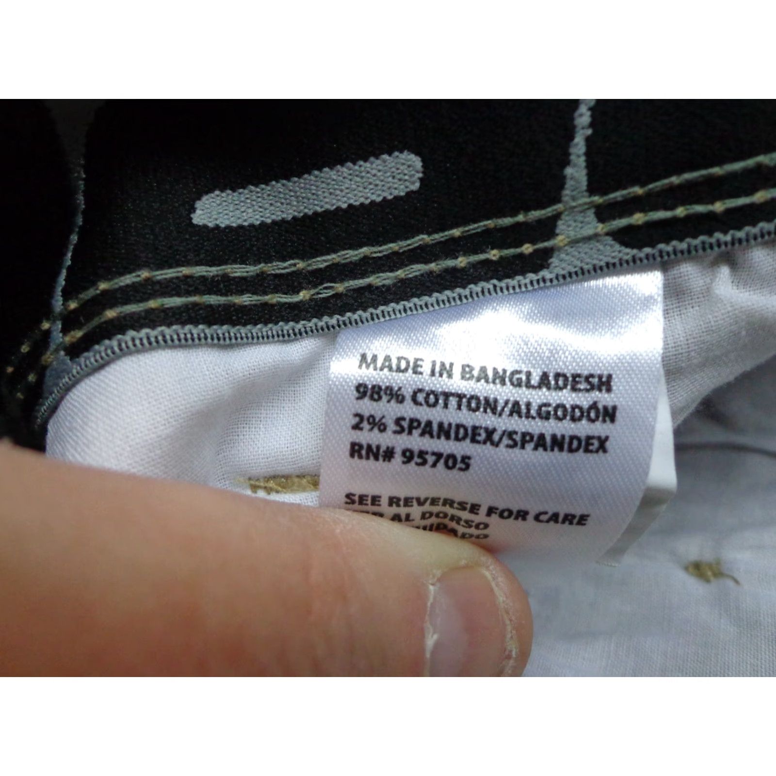 Vintage DENALI Pants Shirt? No, category must be one word: Pants. Final title: DENALI Pants Men 32 Beige Cotton Blend Stretch 30 Inseam NWT MSRP 48 Size US 32 / EU 48 - 3 Thumbnail