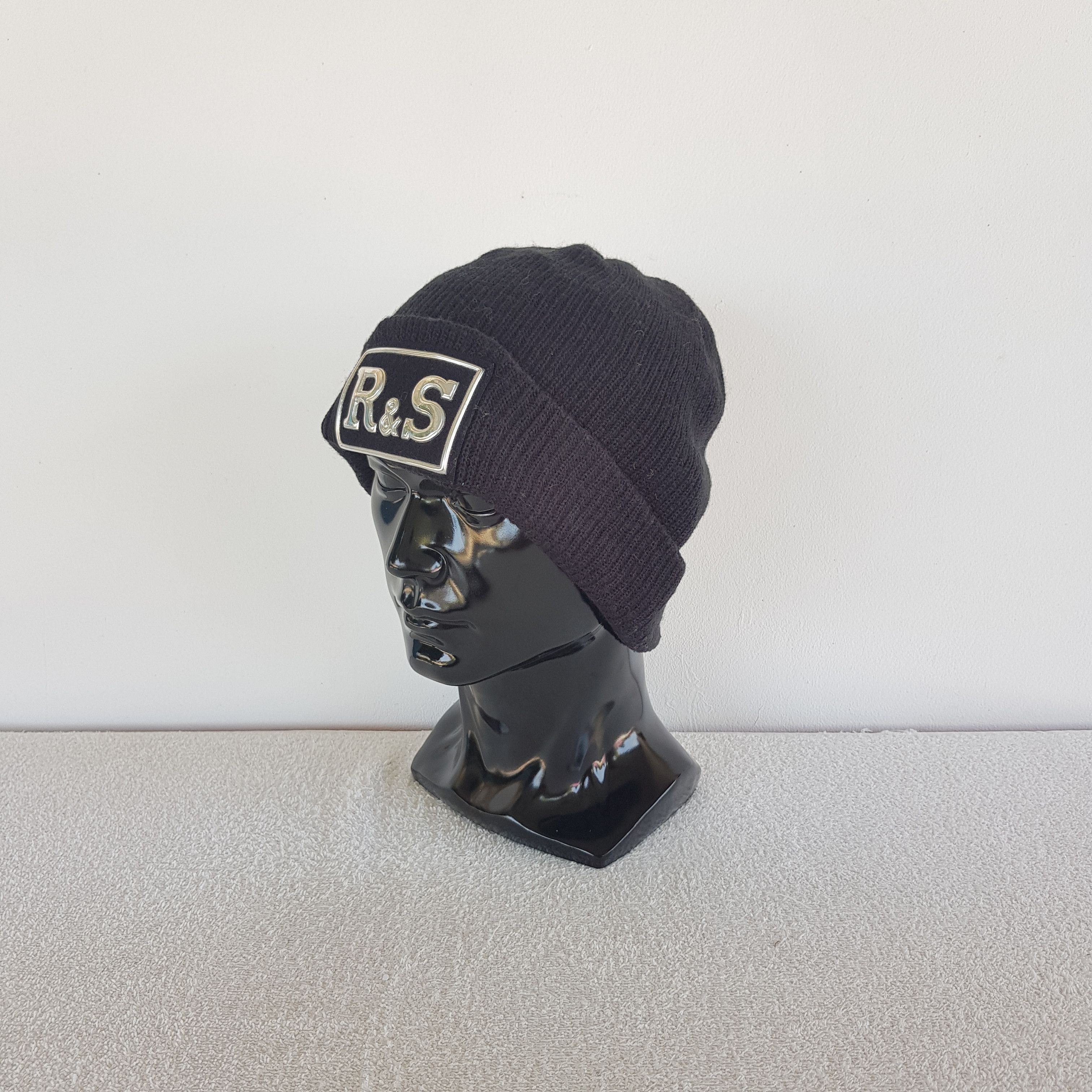 Japanese Brand Vintage R&S Beanie Humor Snow Knitted Caps Hats. Size ONE SIZE - 1 Thumbnail