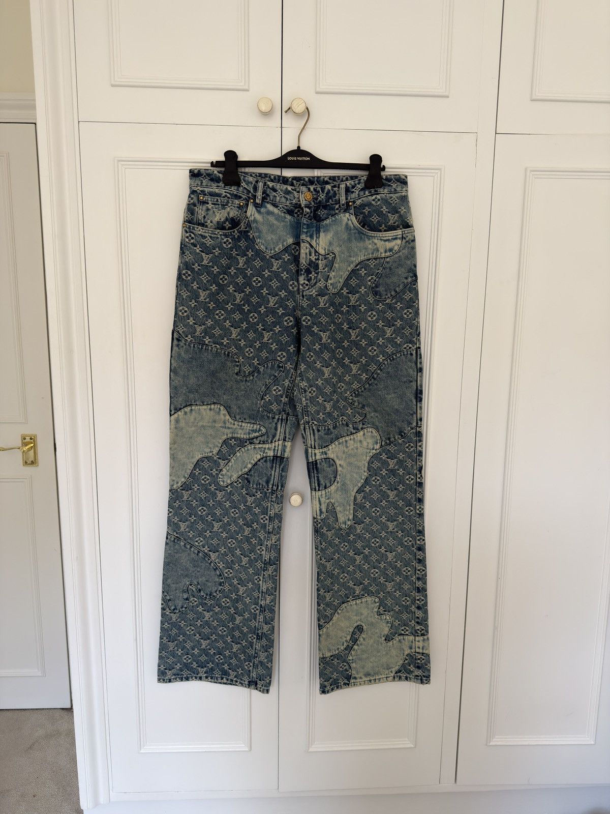 Louis Vuitton × Nigo LV x Nigo Monogram Crazy Denim Jeans Size US 33 - 2 Thumbnail