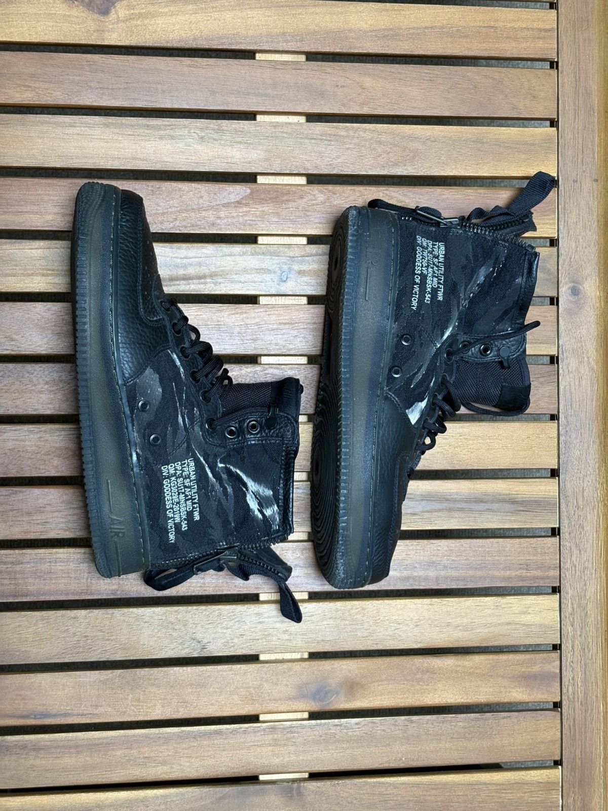Nike Nike SF-AF1 Mid (Airforce 1 Mid) Size US 9.5 / EU 42-43 - 2 Thumbnail